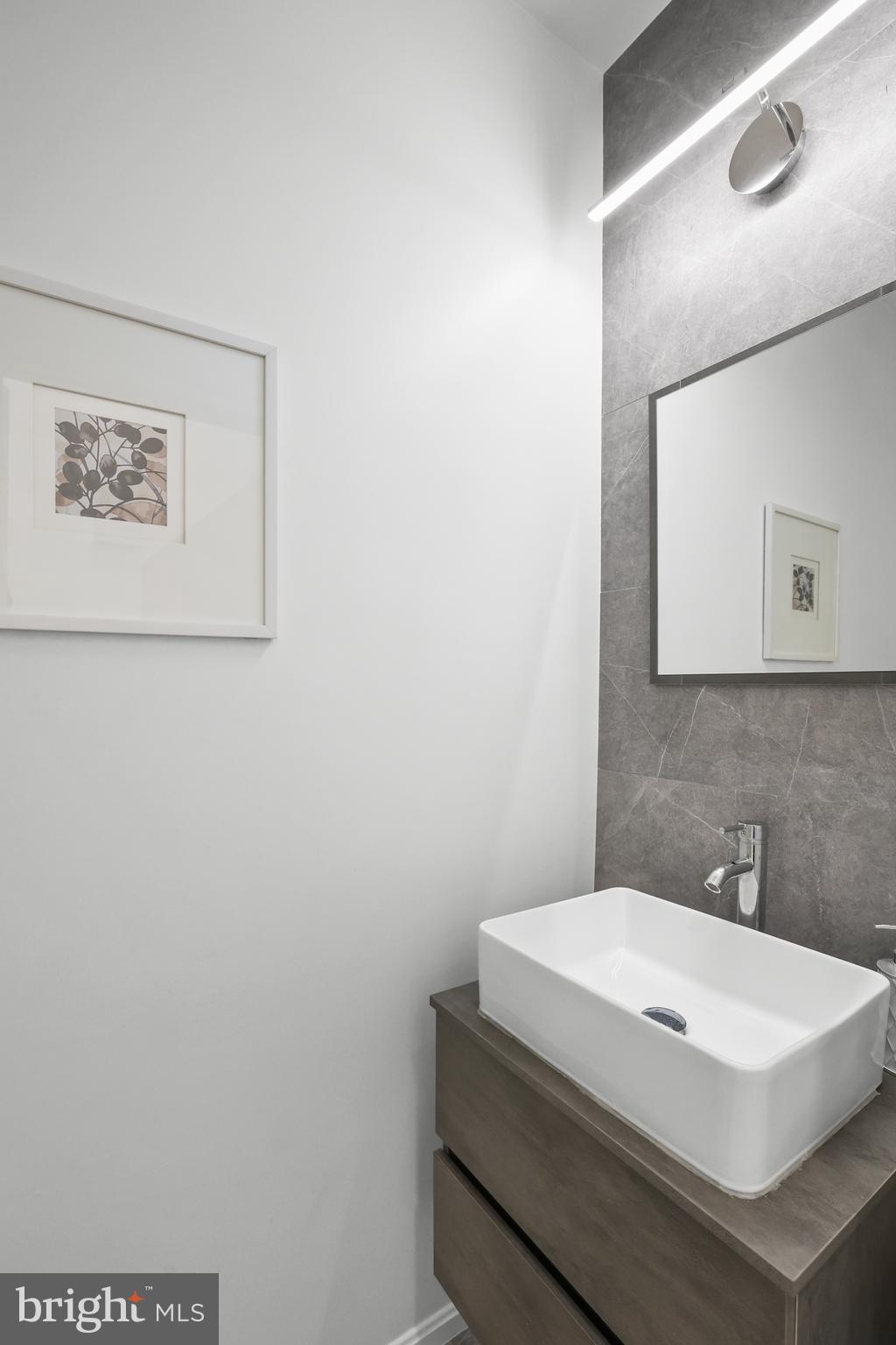 SHEFFIELD MANOR - Residential