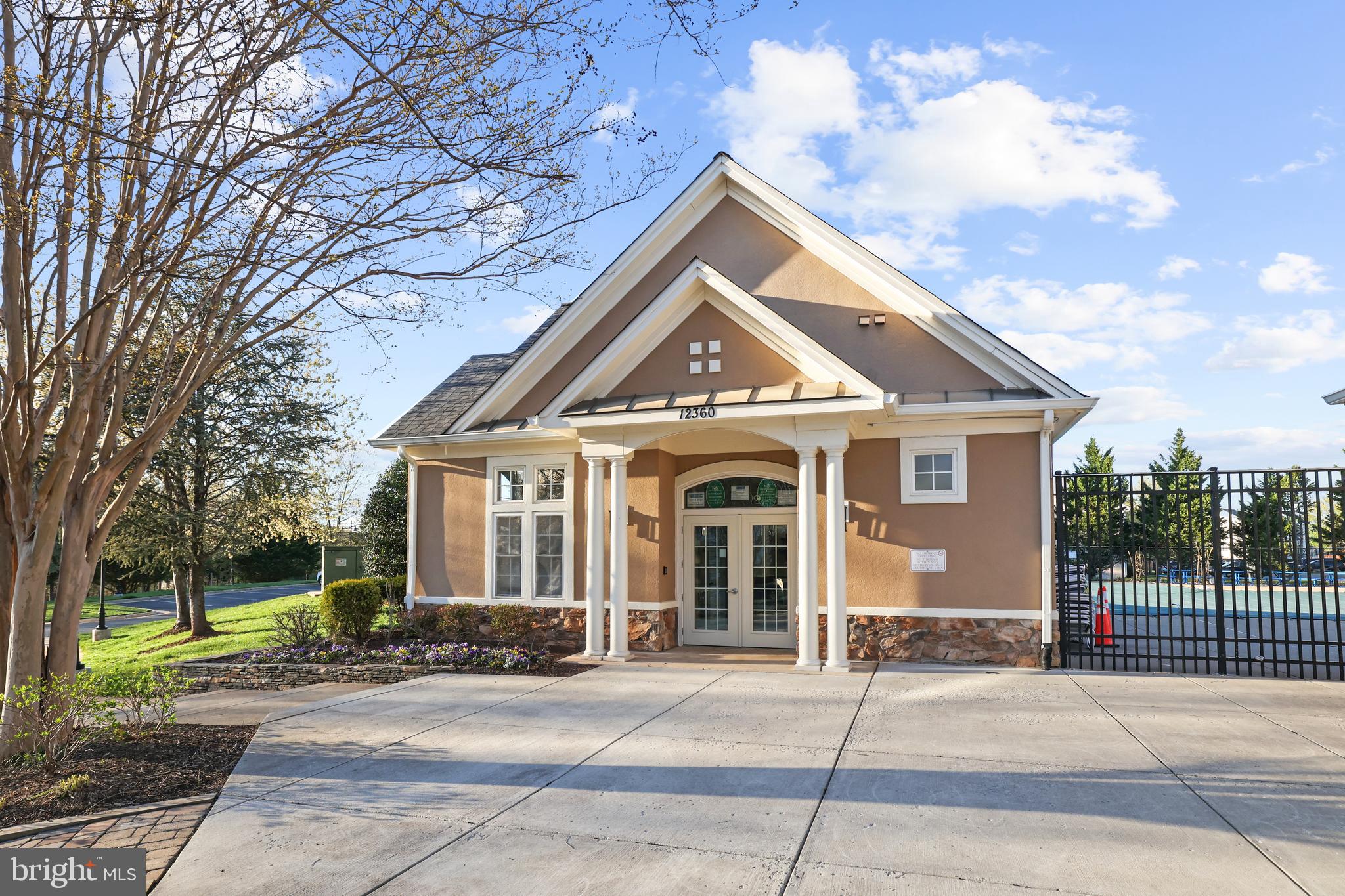 SHEFFIELD MANOR - Residential