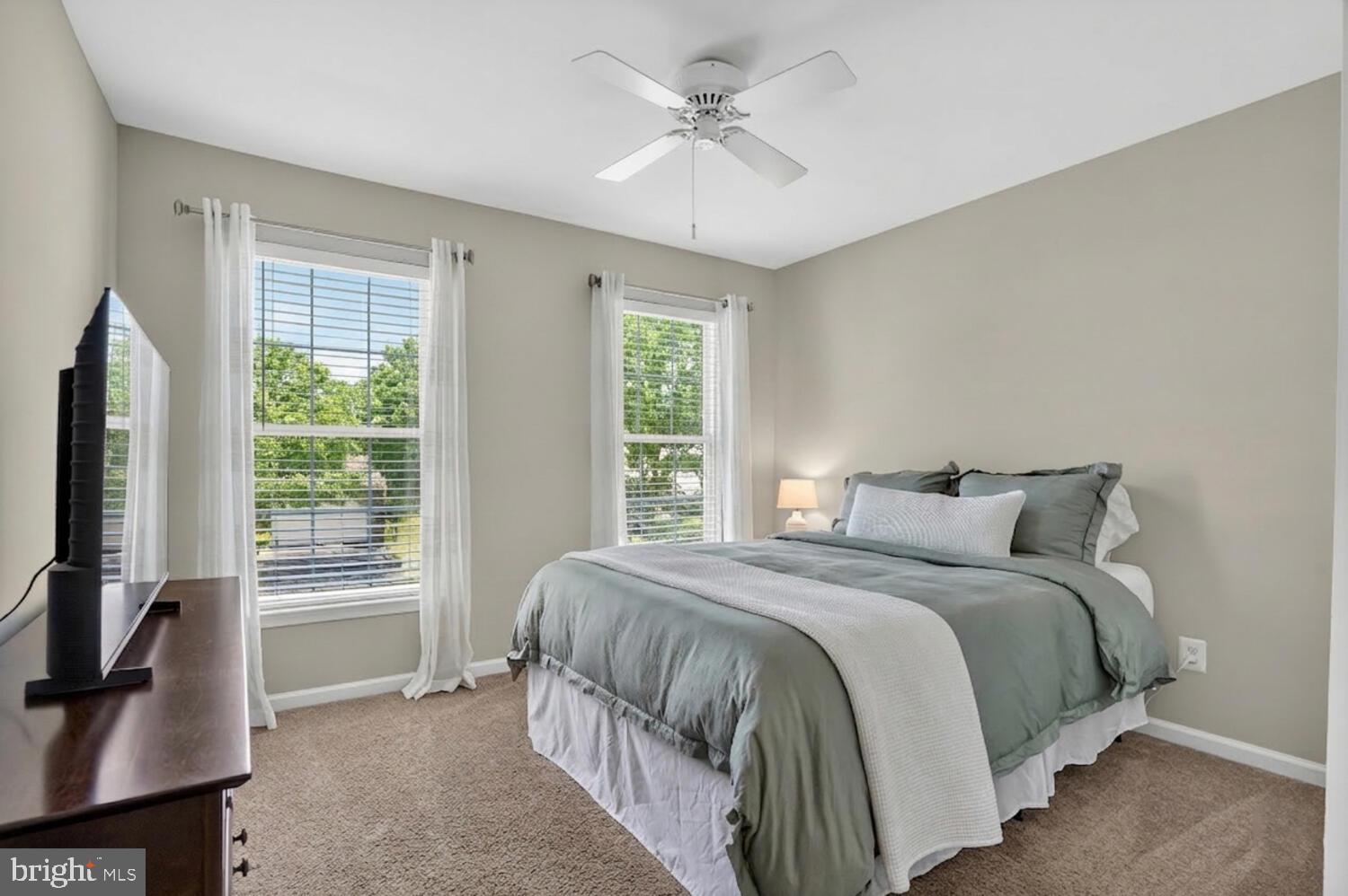 BROADLANDS - Residential