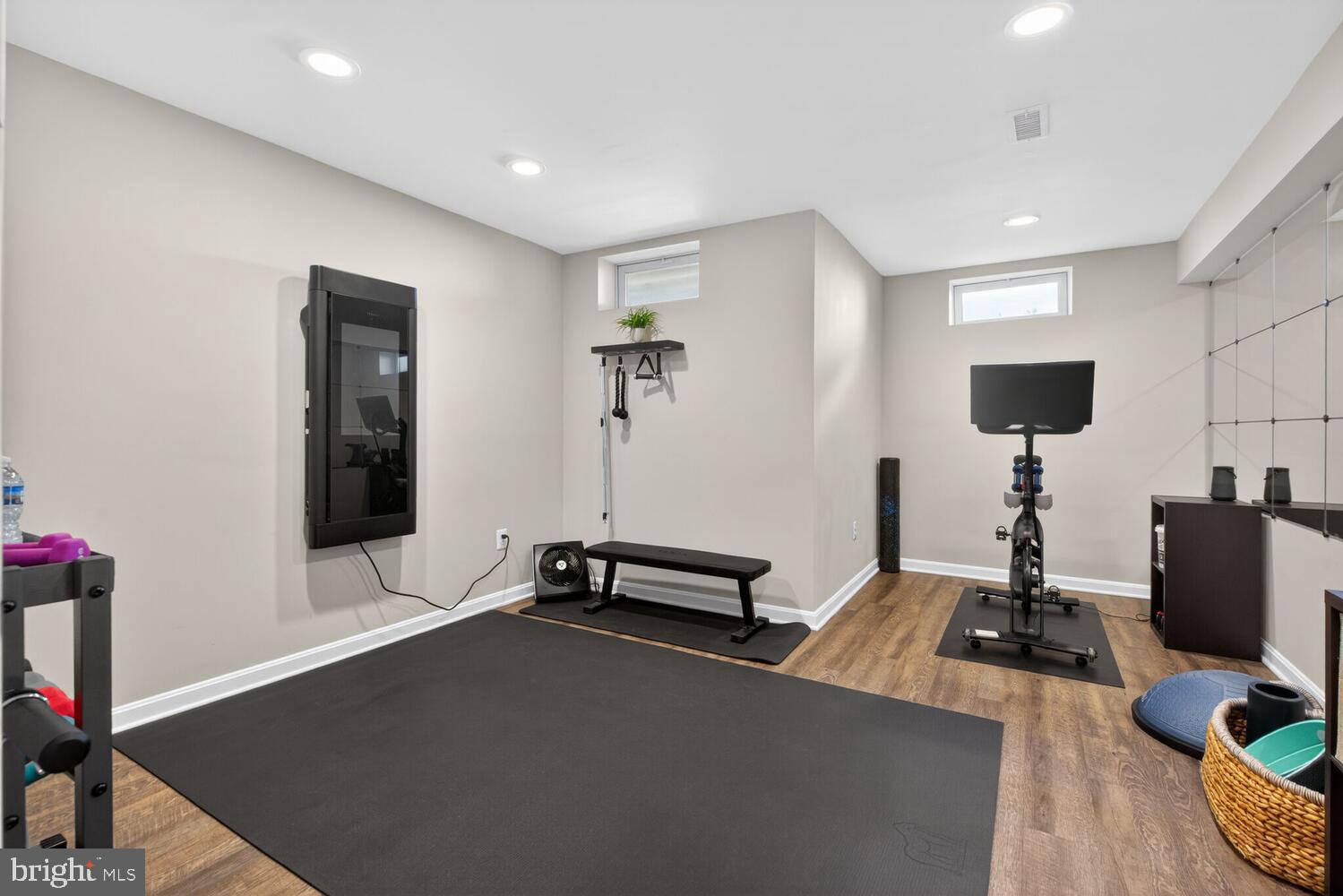 BROADLANDS - Residential