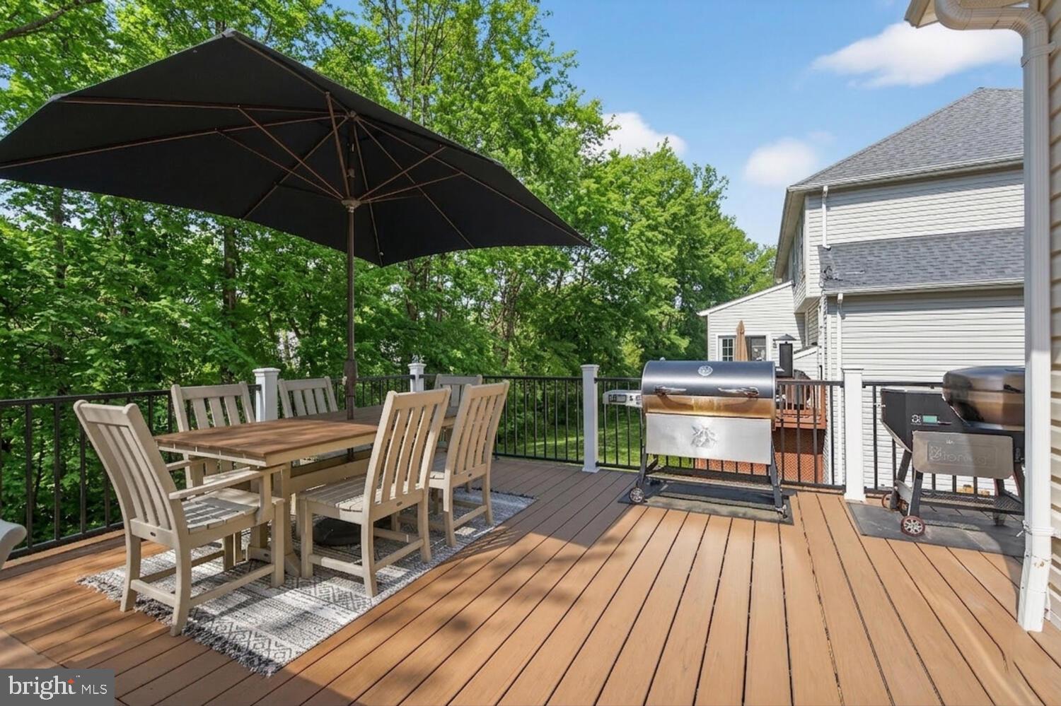 BROADLANDS - Residential