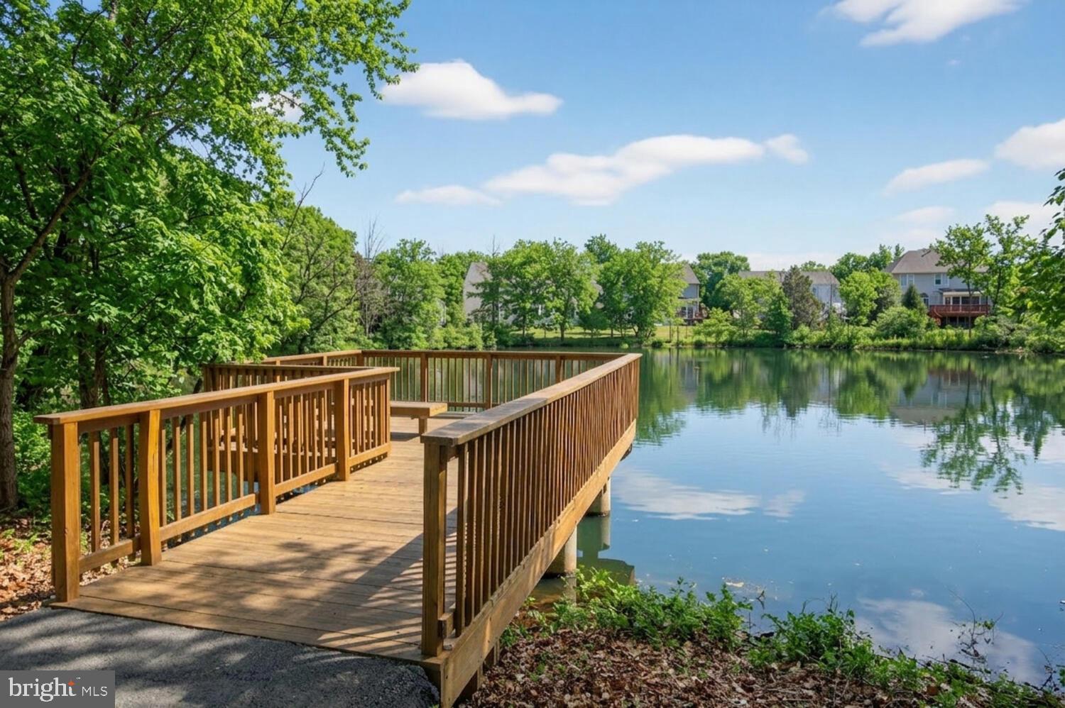 BROADLANDS - Residential