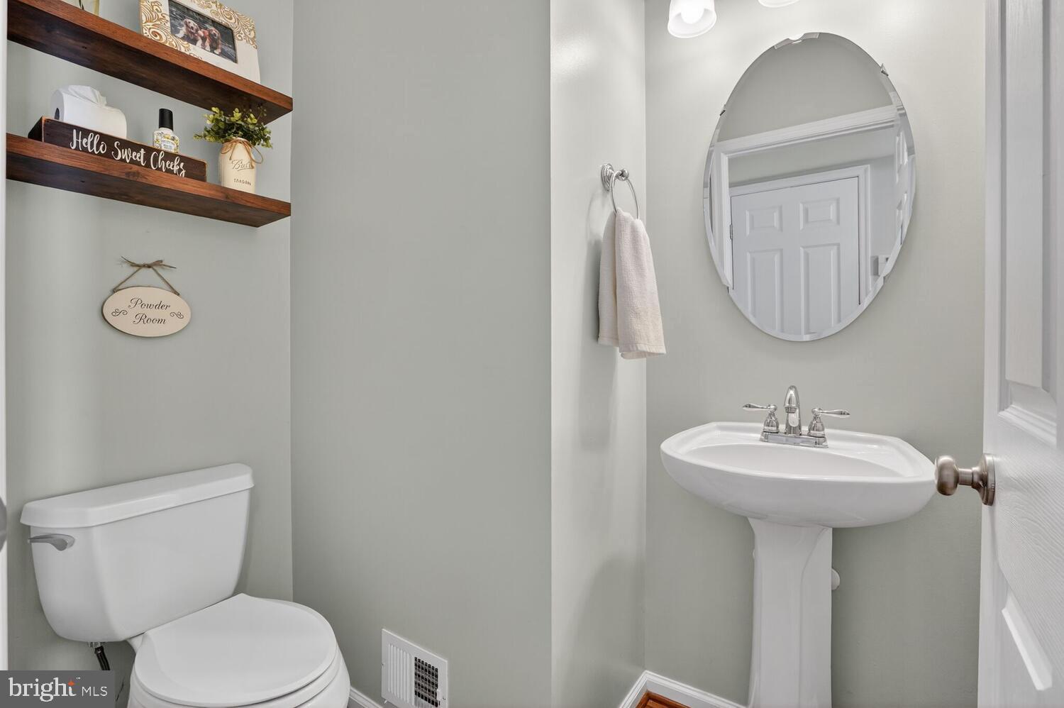 BROADLANDS - Residential