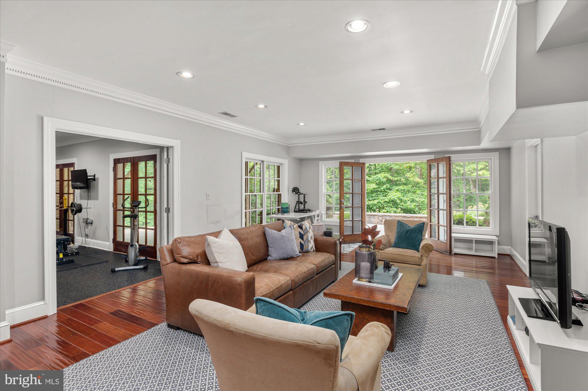 HANNAH HILLS - Residential