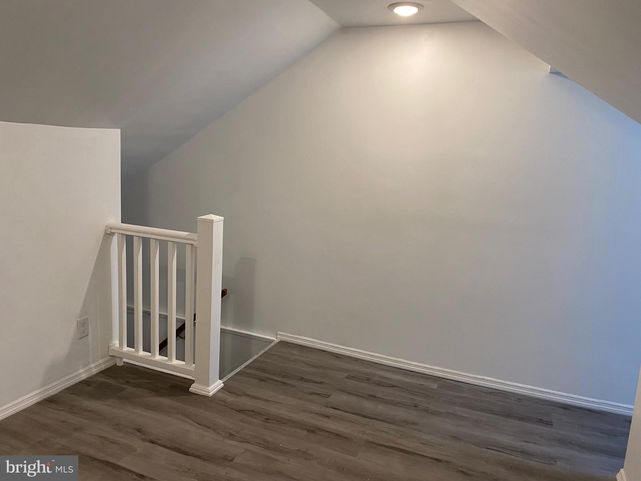 MOUNT CARMEL - Residential