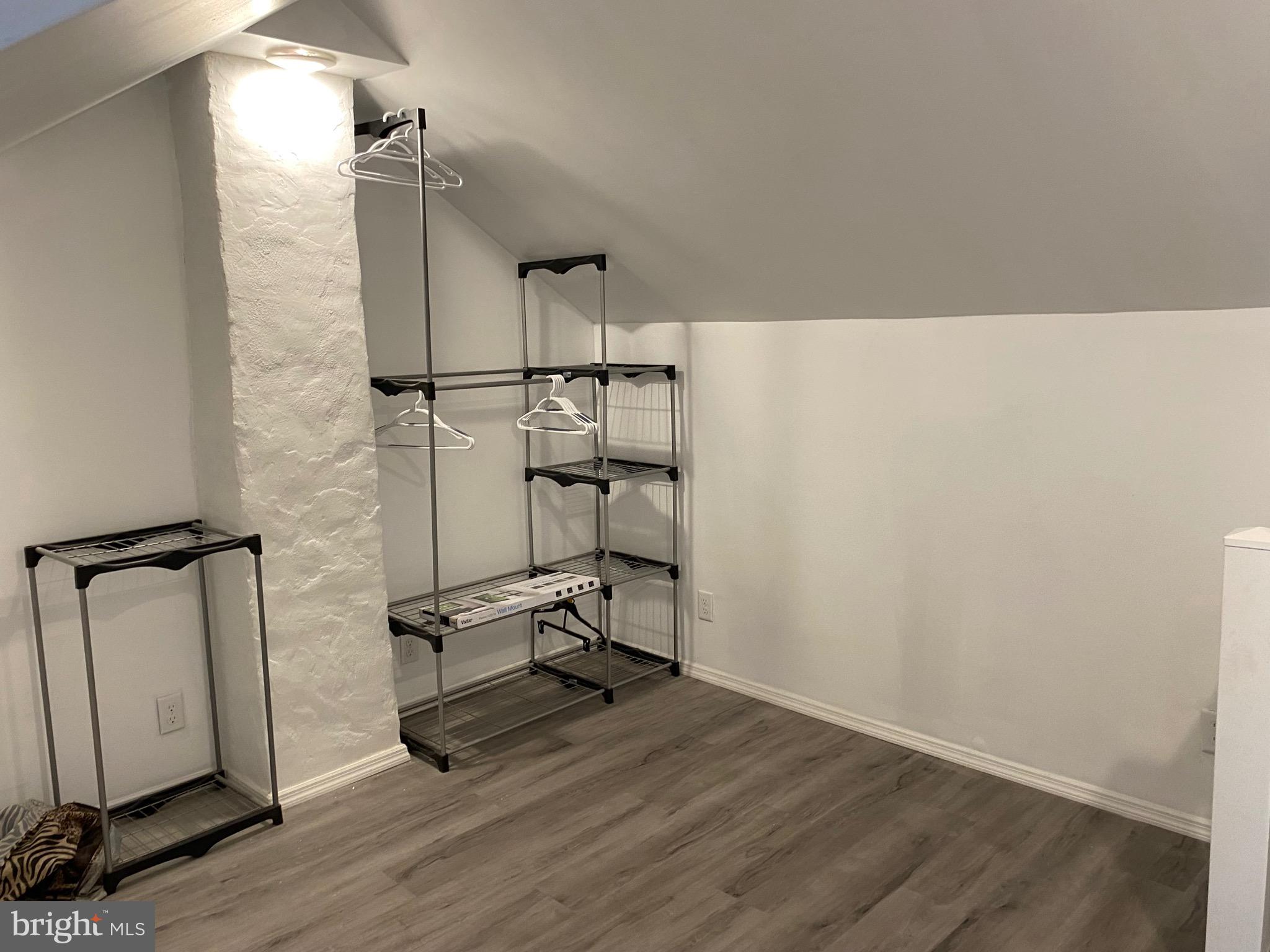 MOUNT CARMEL - Residential