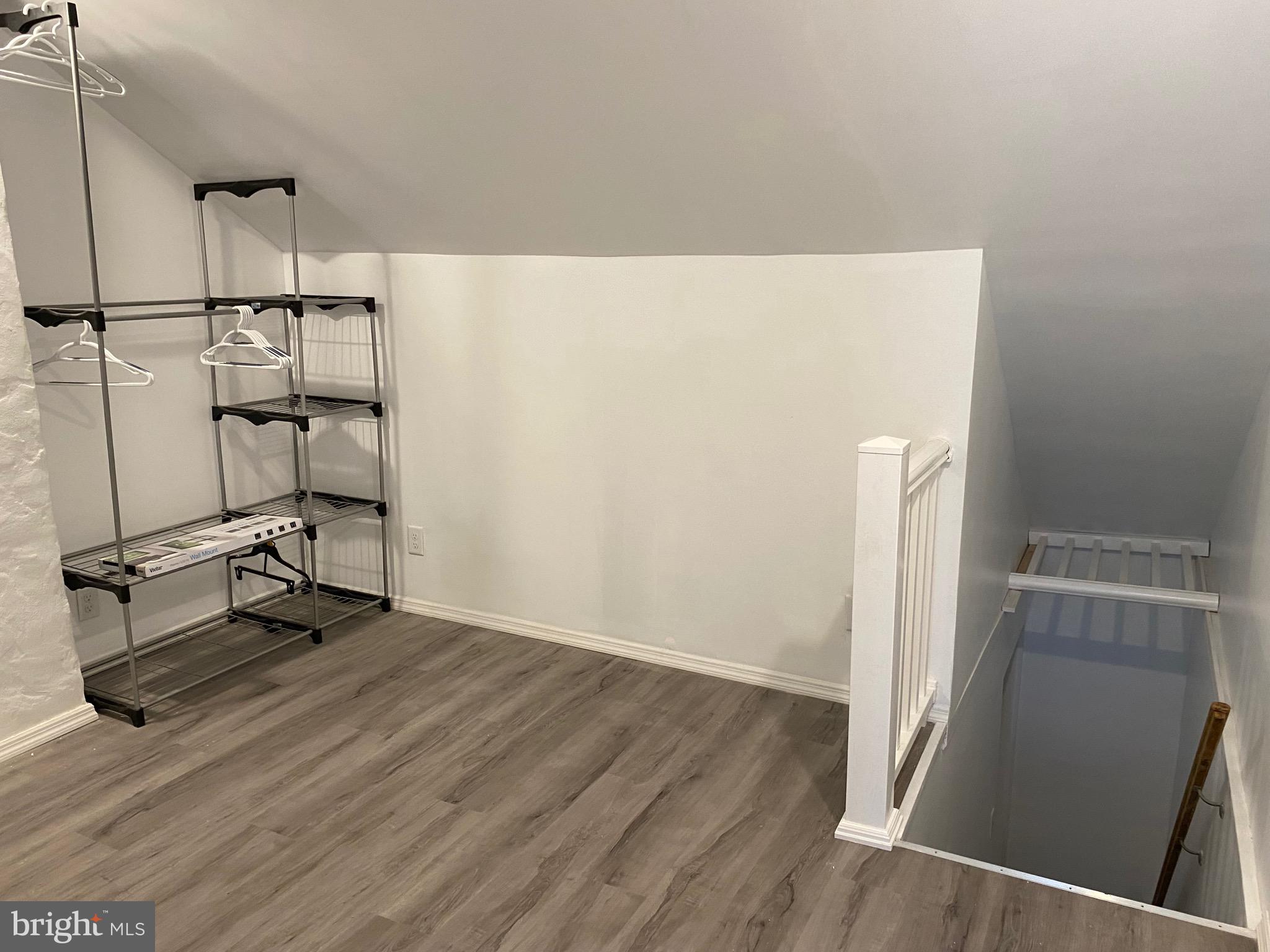 MOUNT CARMEL - Residential