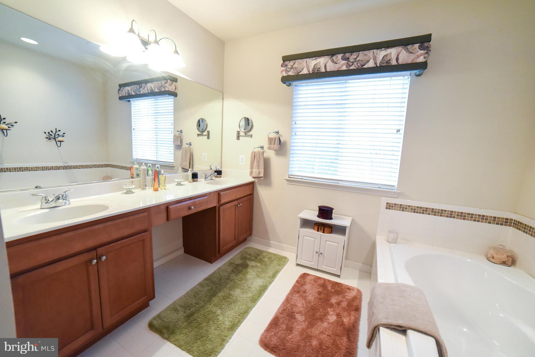 WOODS OF MYRTLE POINT - Residential