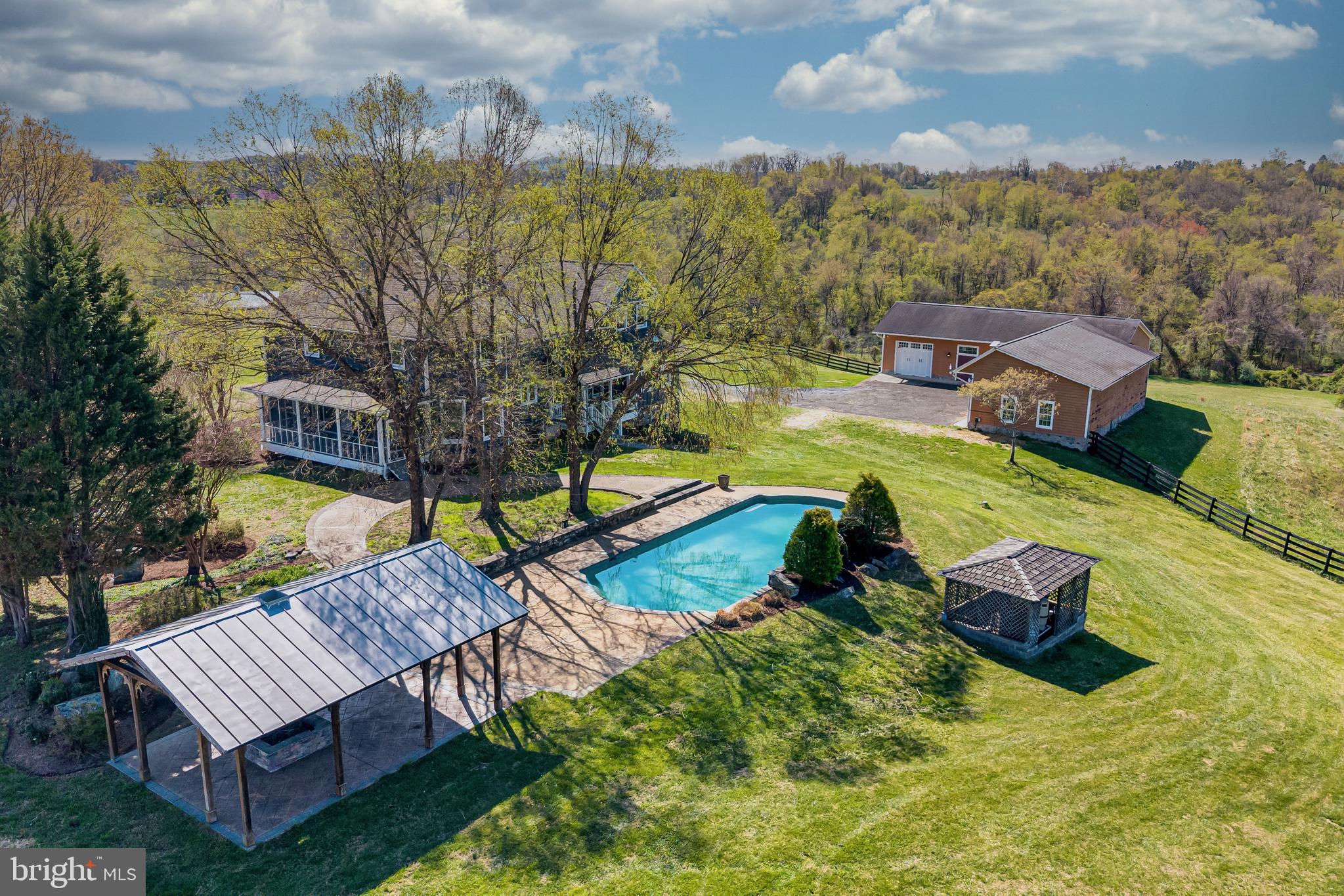 TALLY HO FARM - Residential