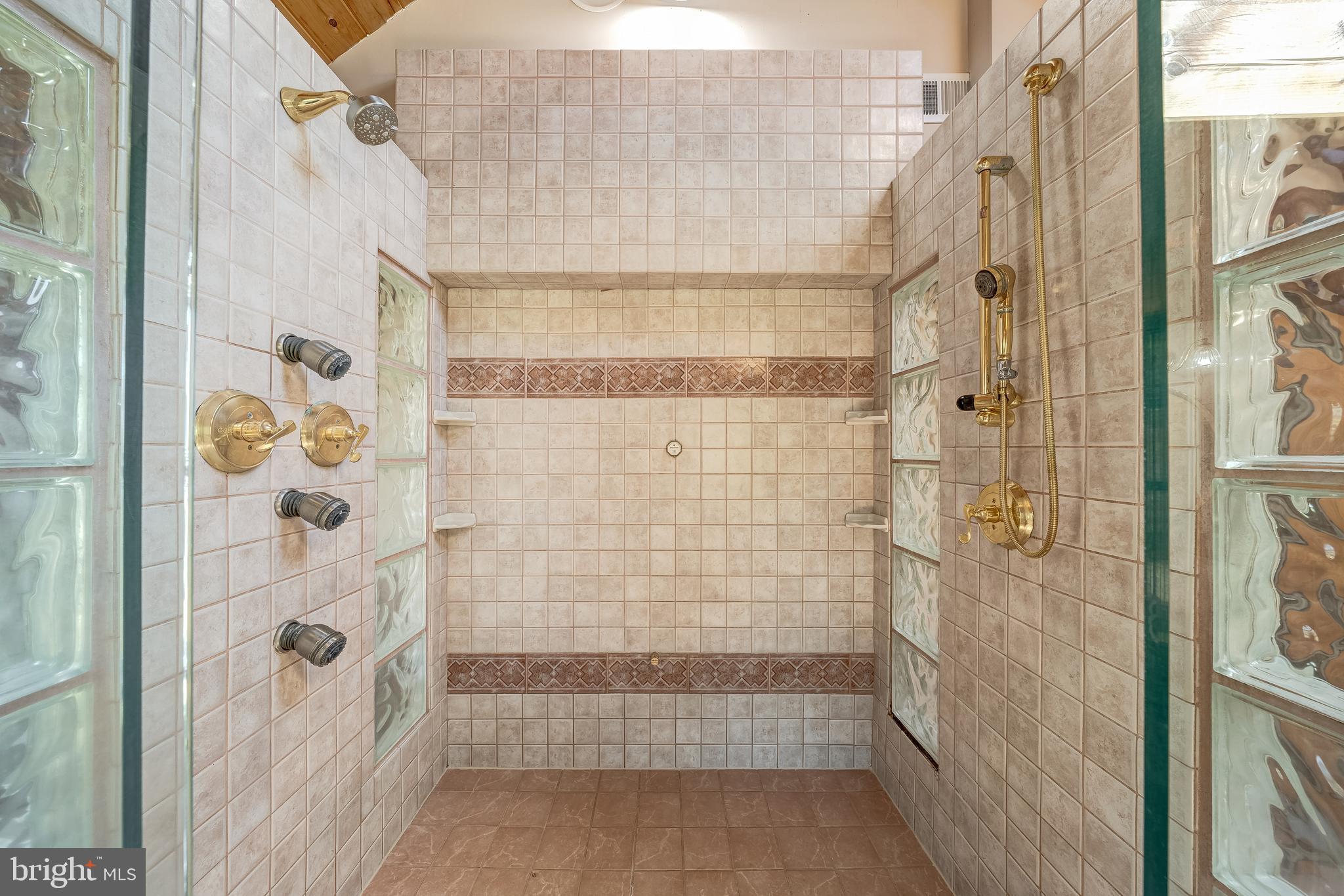 TALLY HO FARM - Residential