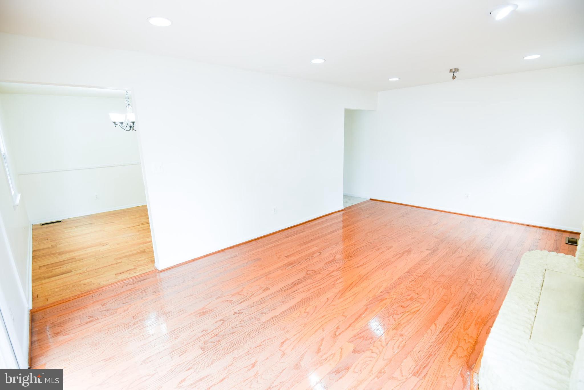 BROOKFIELD - Residential