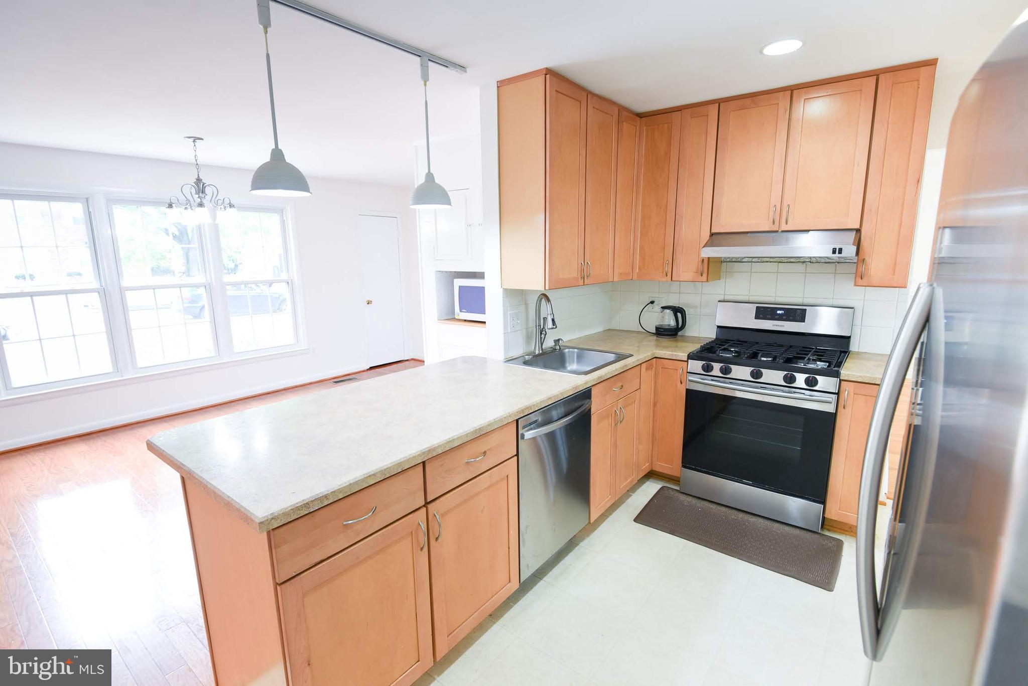 BROOKFIELD - Residential