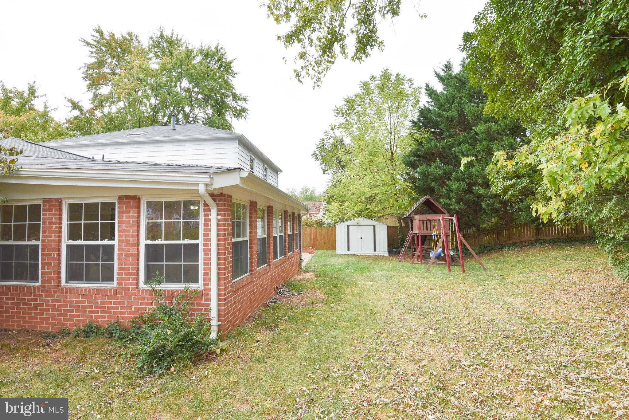 BROOKFIELD - Residential