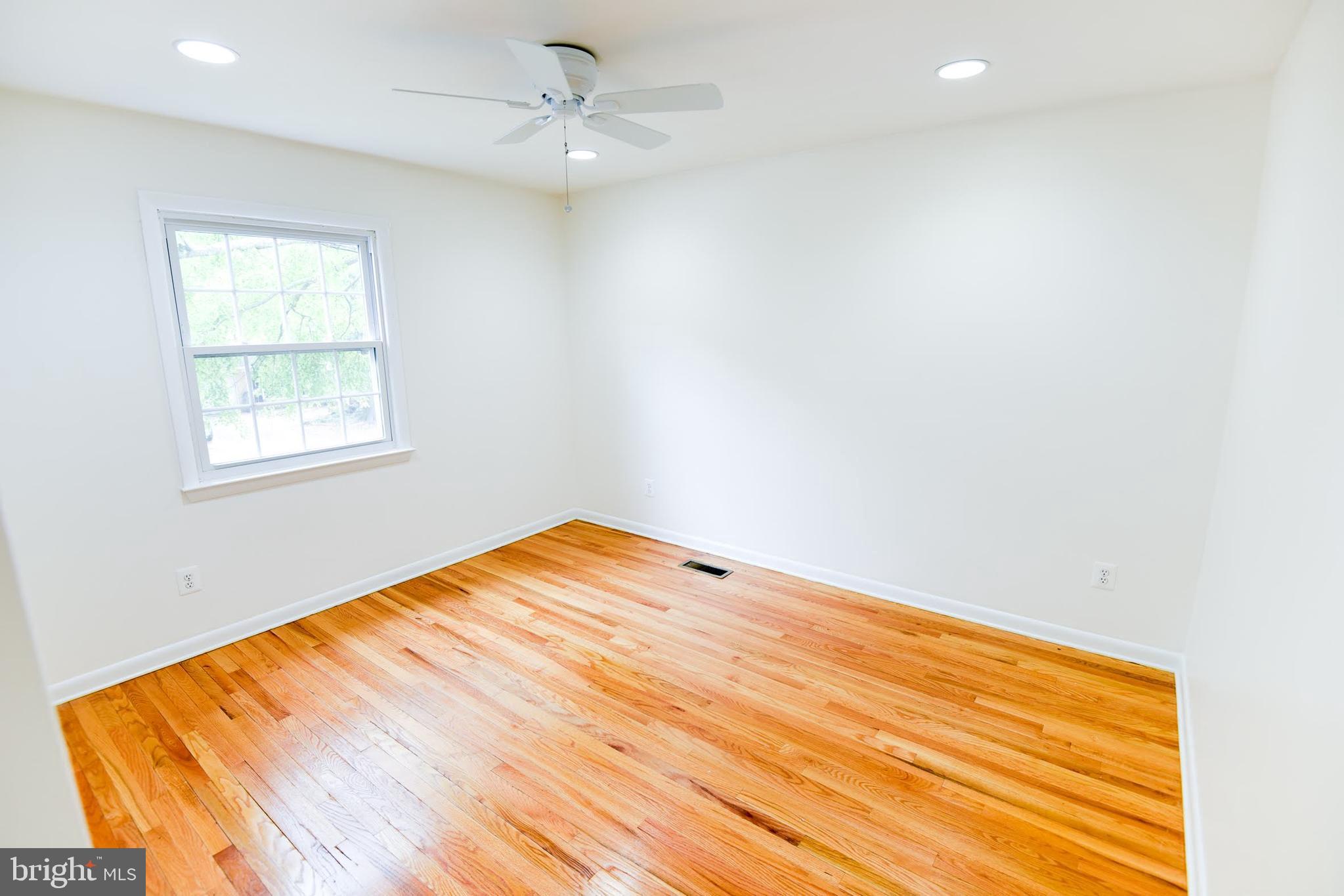 BROOKFIELD - Residential