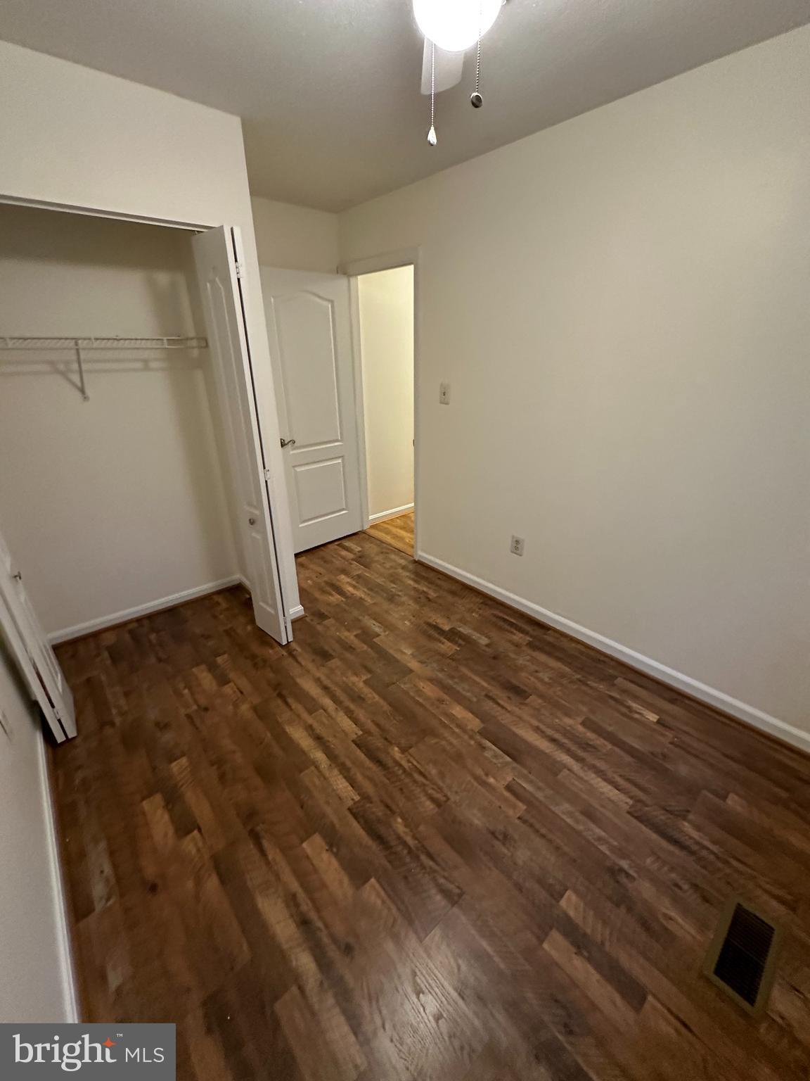 LAUREL GLEN - Residential Lease