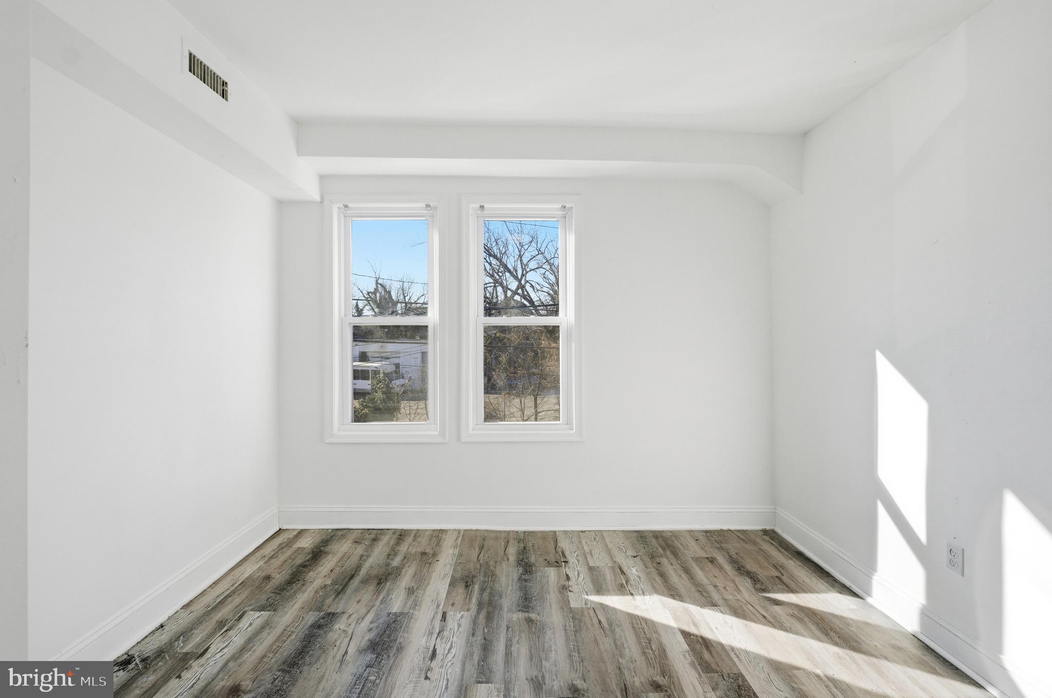 SAINT JOSEPHS - Residential