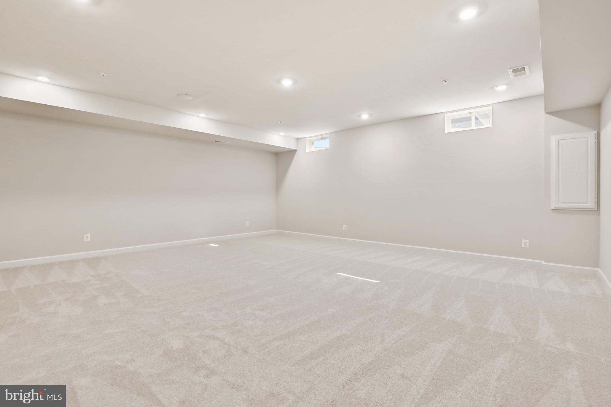 GREENLEIGH AT CROSSROADS - Residential