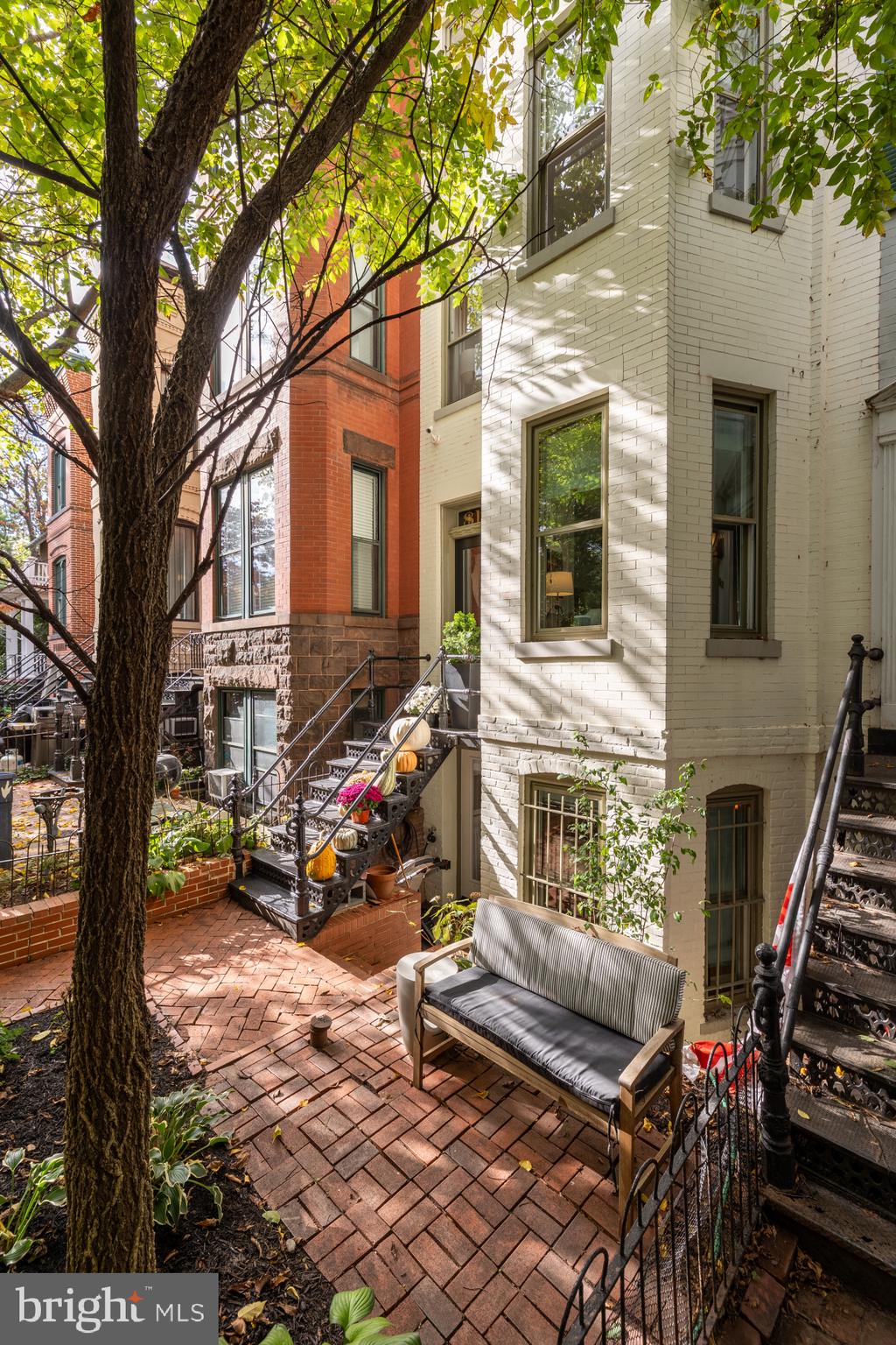 810 NORTH CAROLINA AVENUE SE