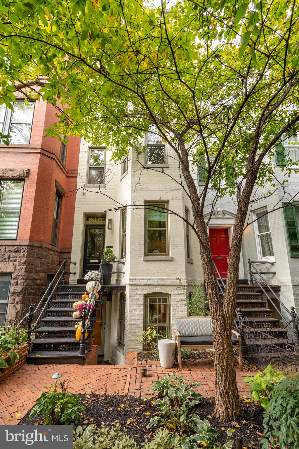 810 NORTH CAROLINA AVENUE SE