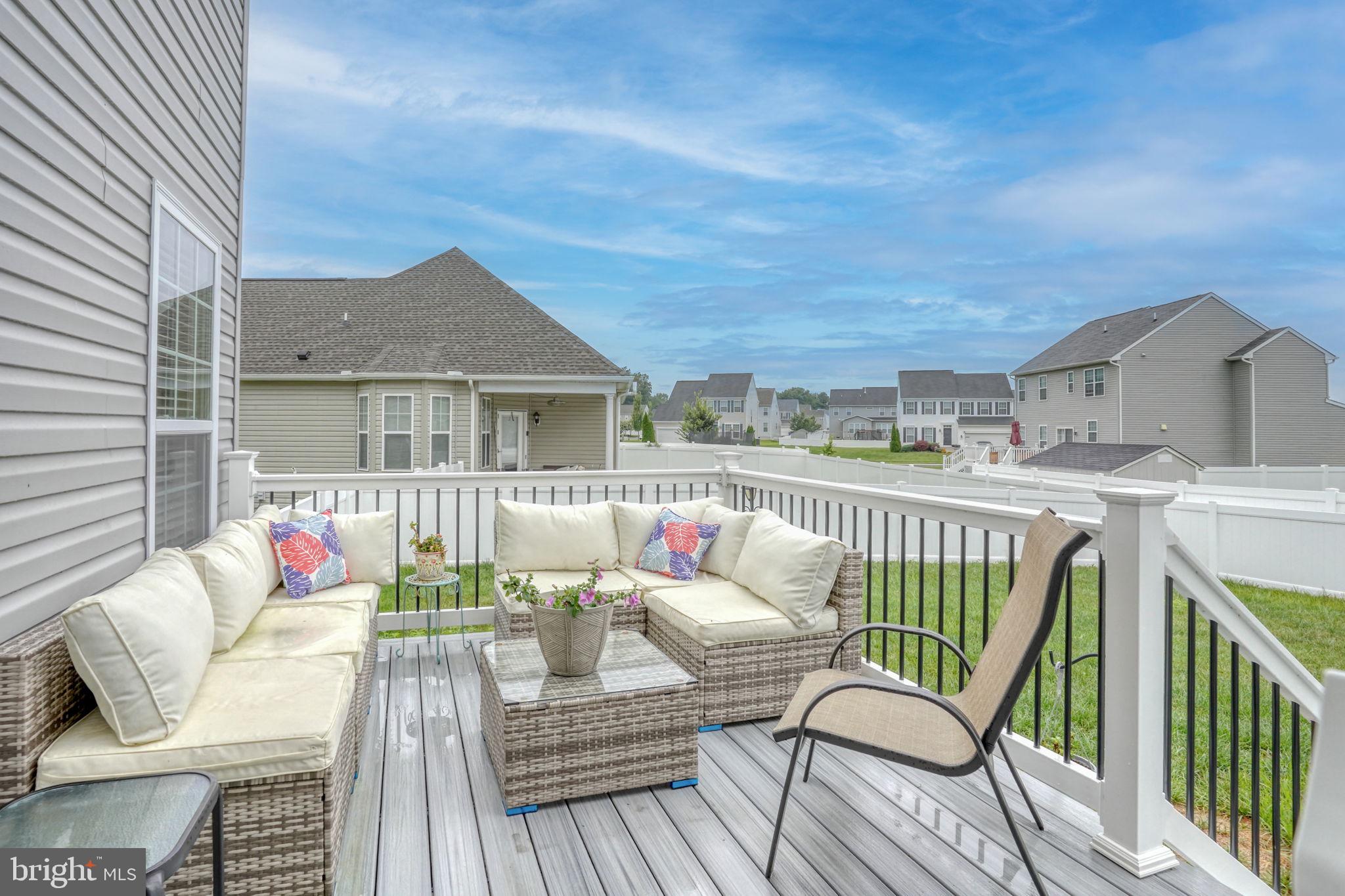 OLDE FIELD VILLAGE - Residential