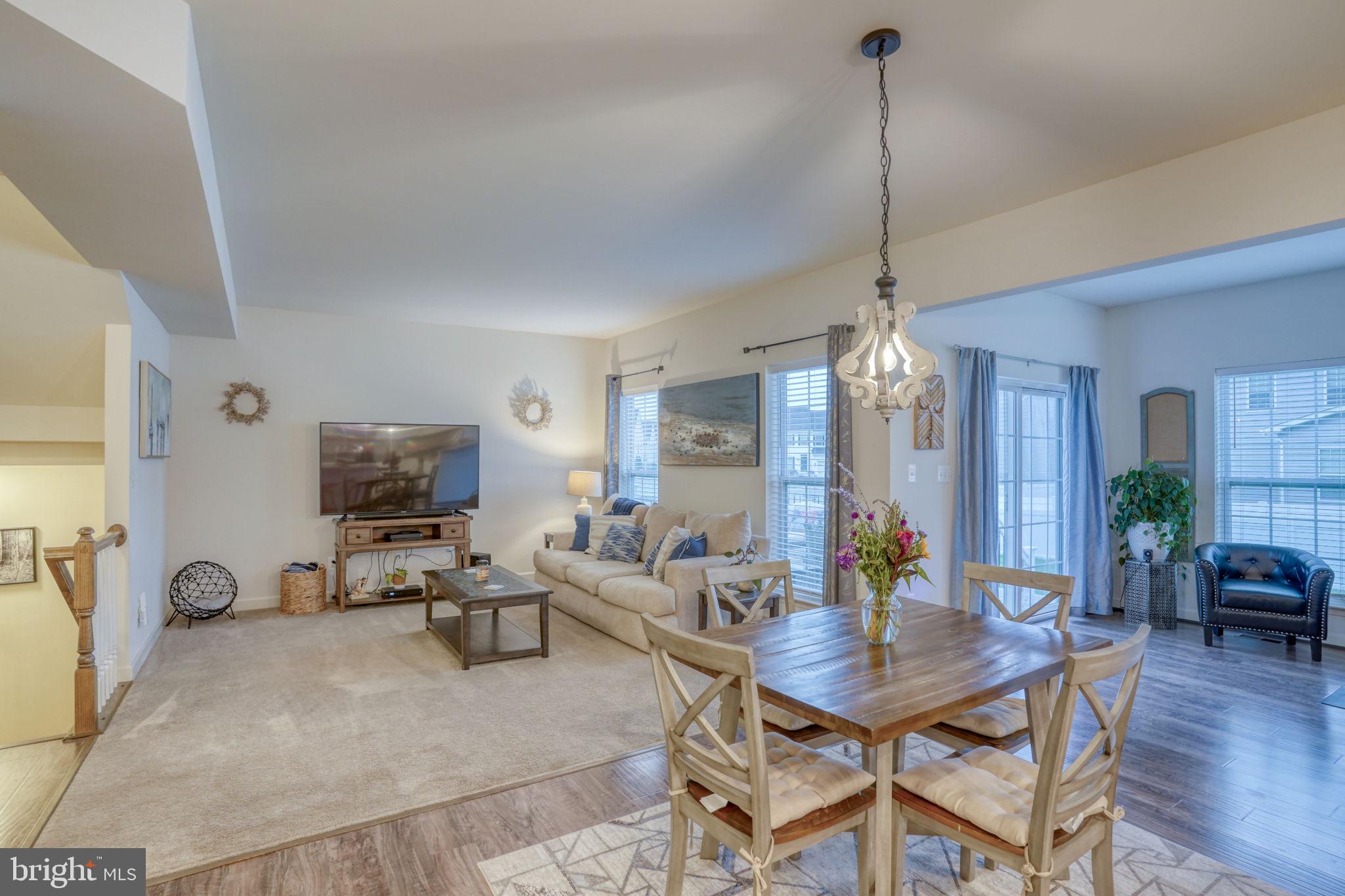 OLDE FIELD VILLAGE - Residential