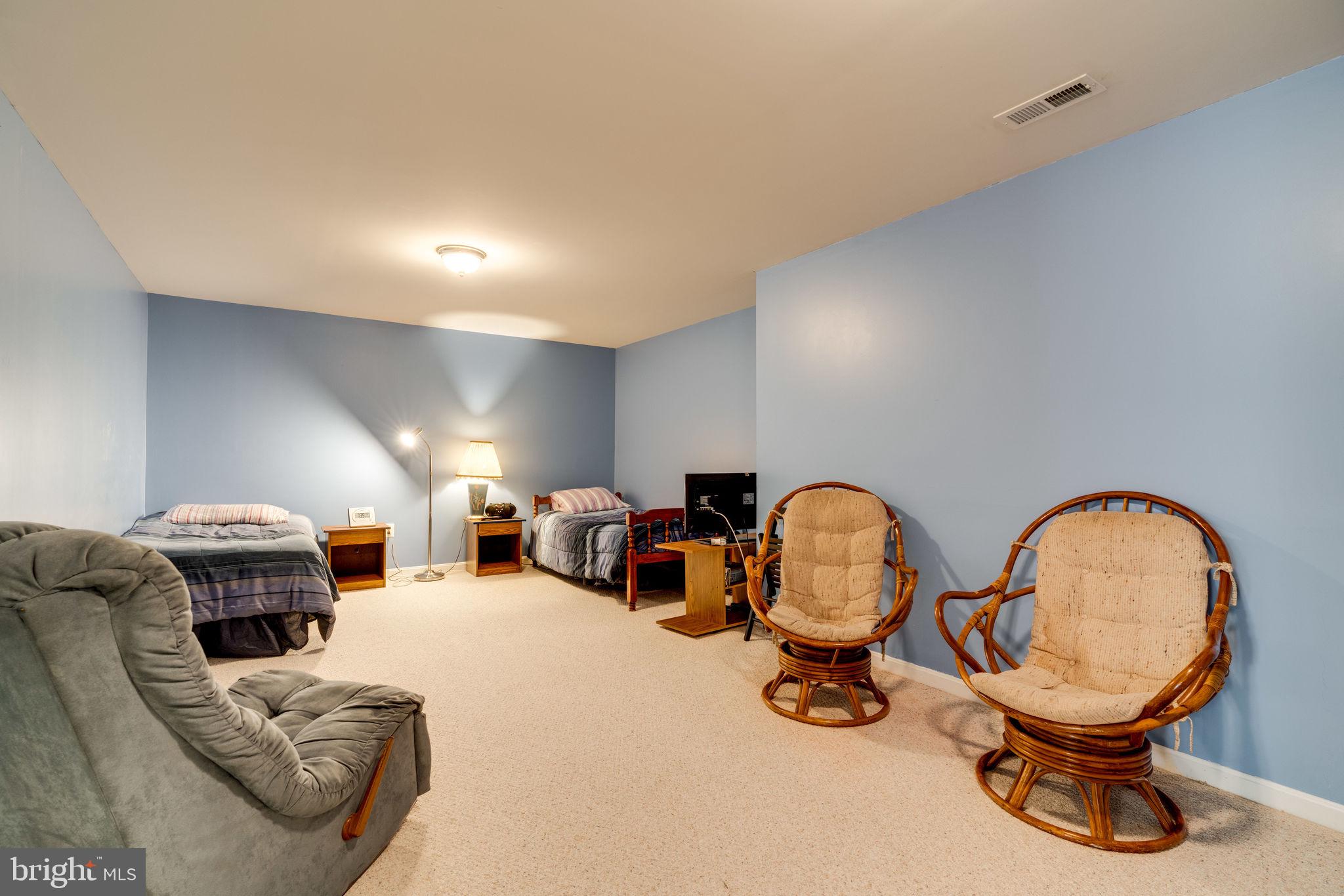 WAYSIDE VILLAGE - Residential