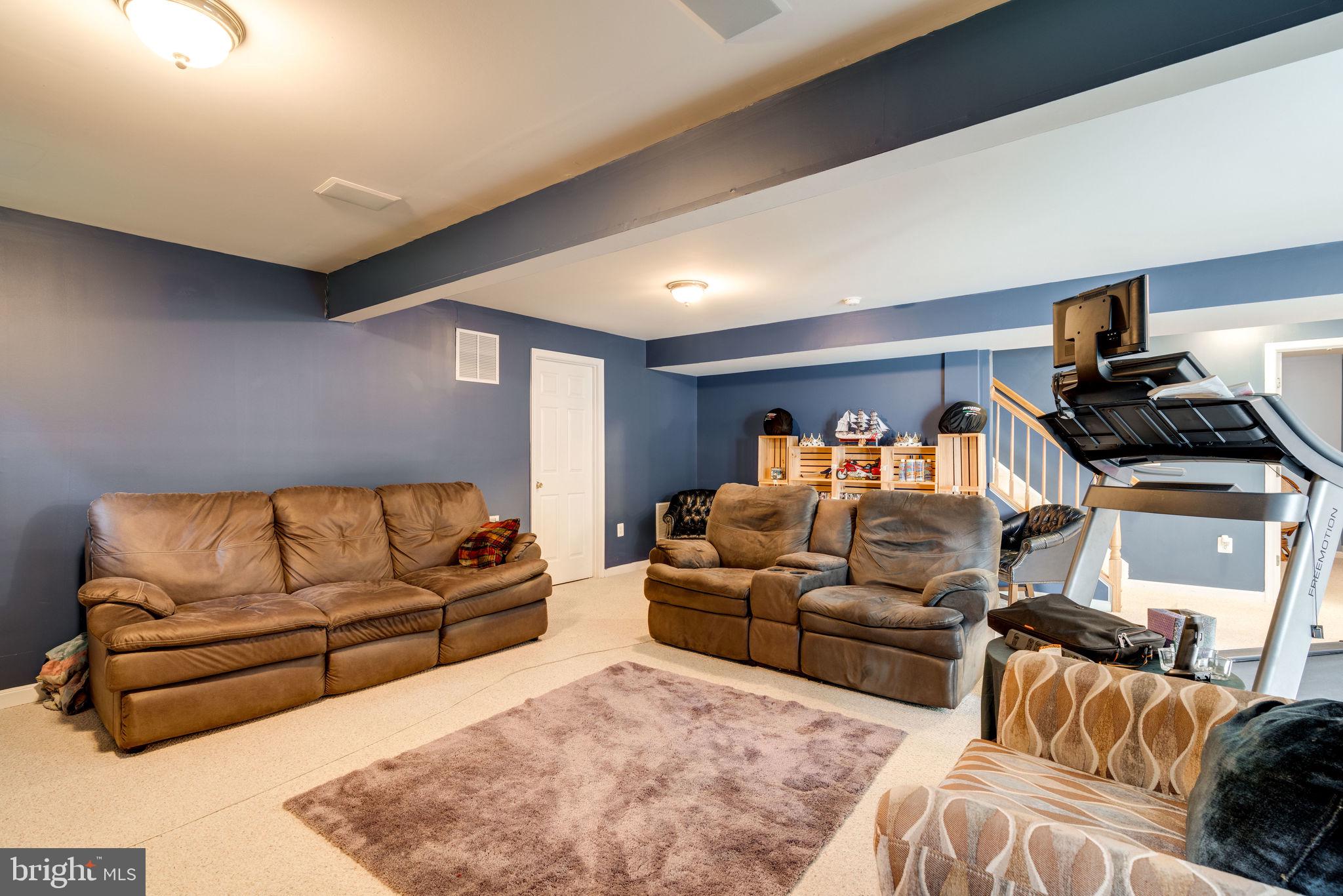 WAYSIDE VILLAGE - Residential