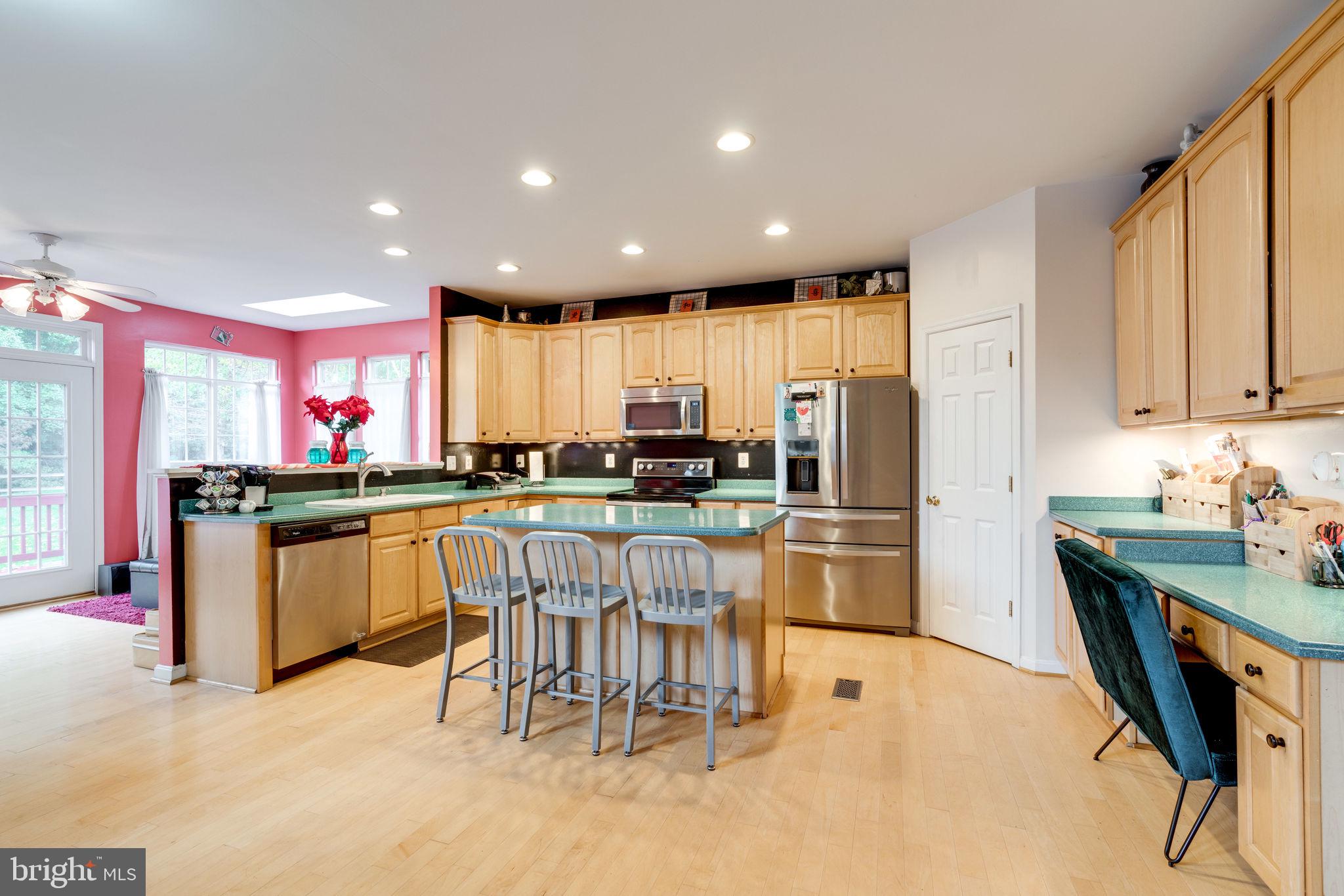 WAYSIDE VILLAGE - Residential