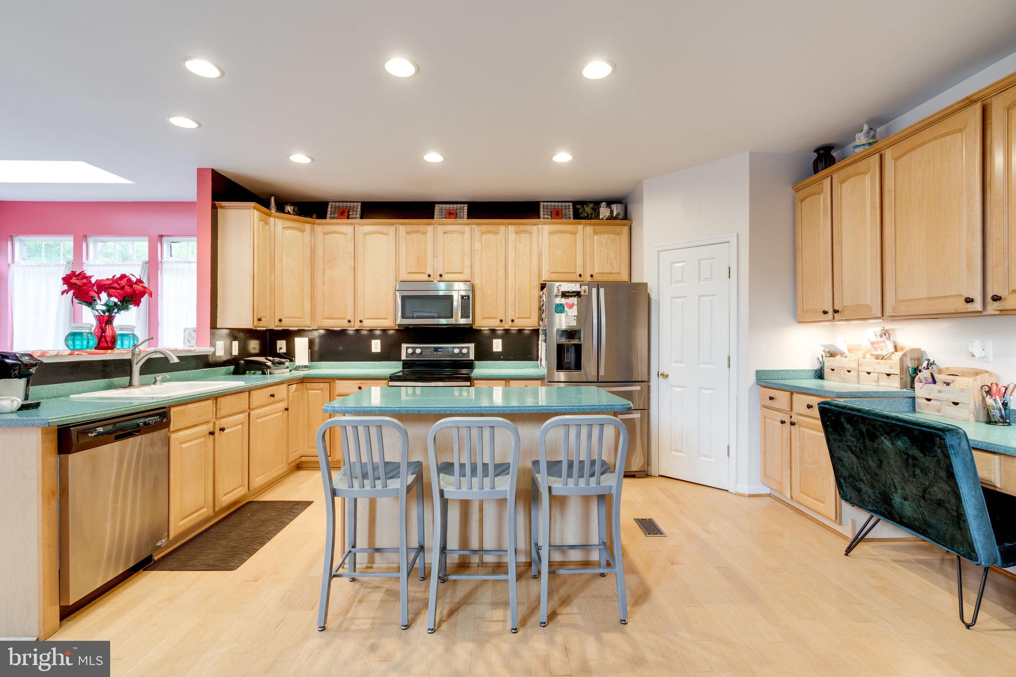 WAYSIDE VILLAGE - Residential