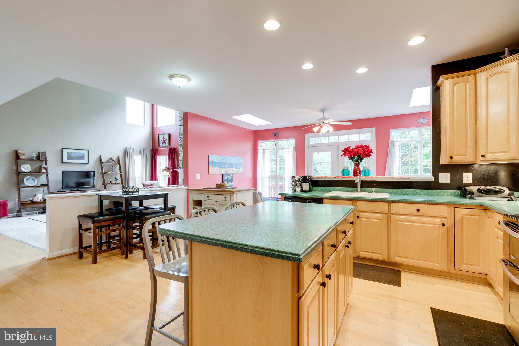 WAYSIDE VILLAGE - Residential