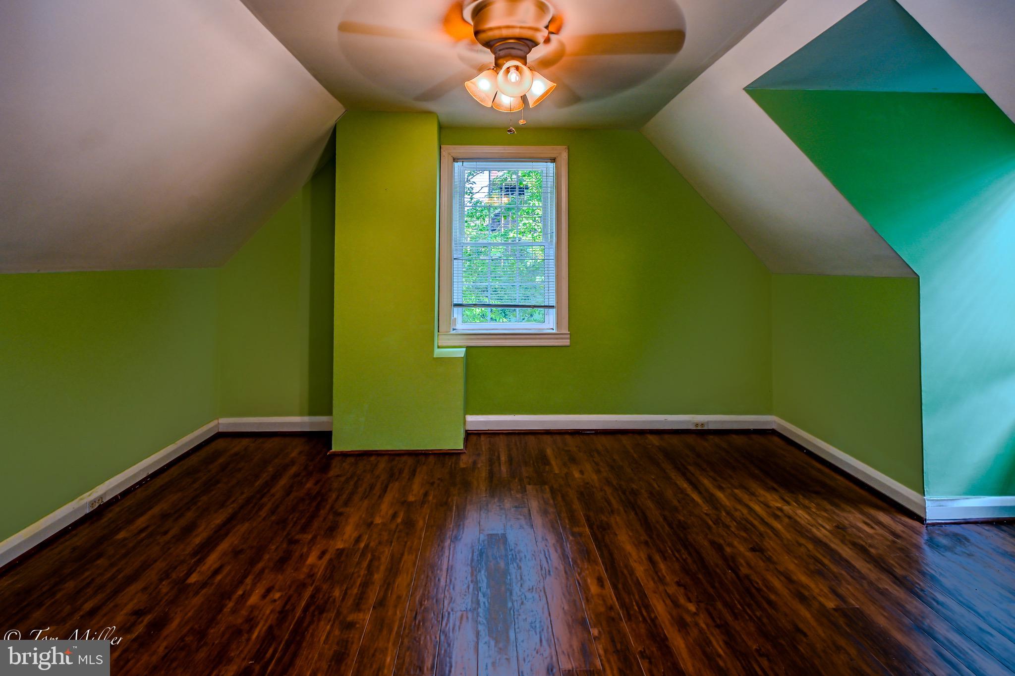 MOUNT WASHINGTON - Residential