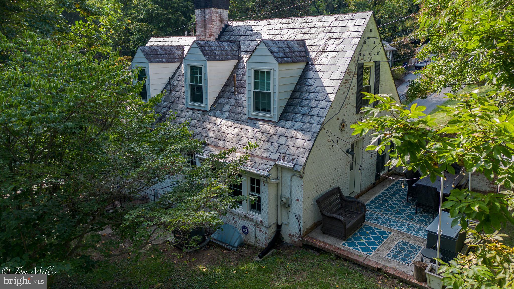 MOUNT WASHINGTON - Residential