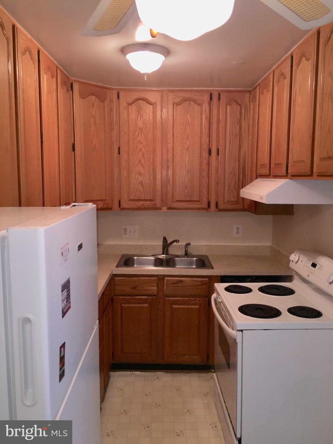 PEMBROOKE - Residential Lease