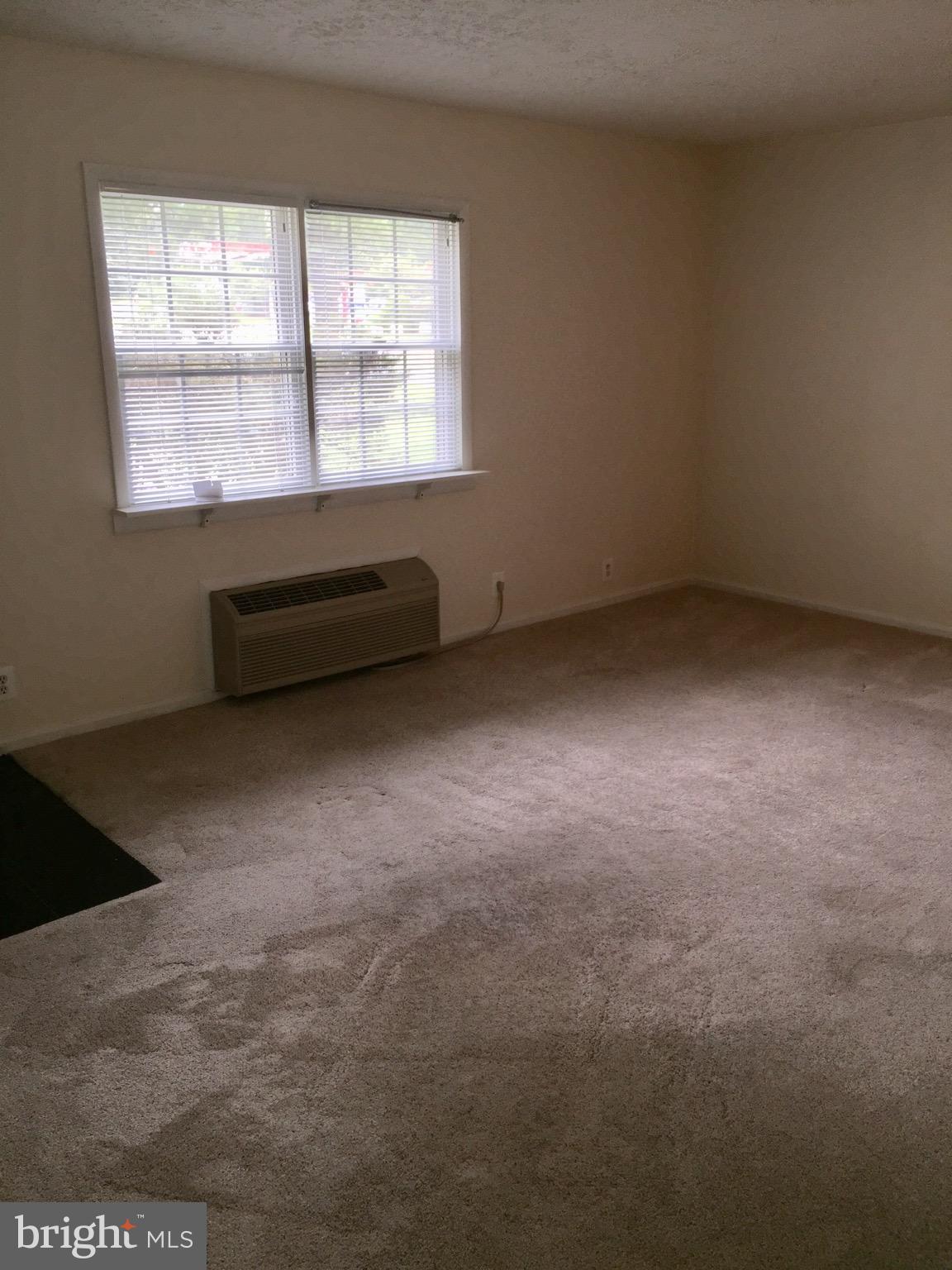 PEMBROOKE - Residential Lease