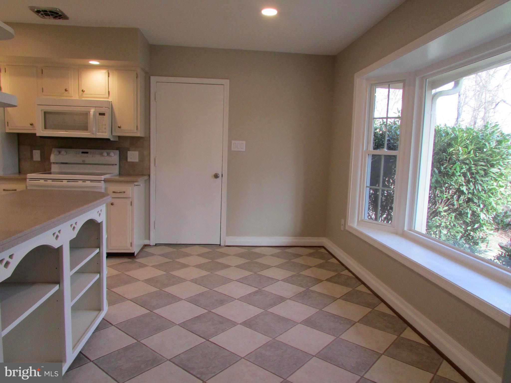 OAKTON - Residential Lease