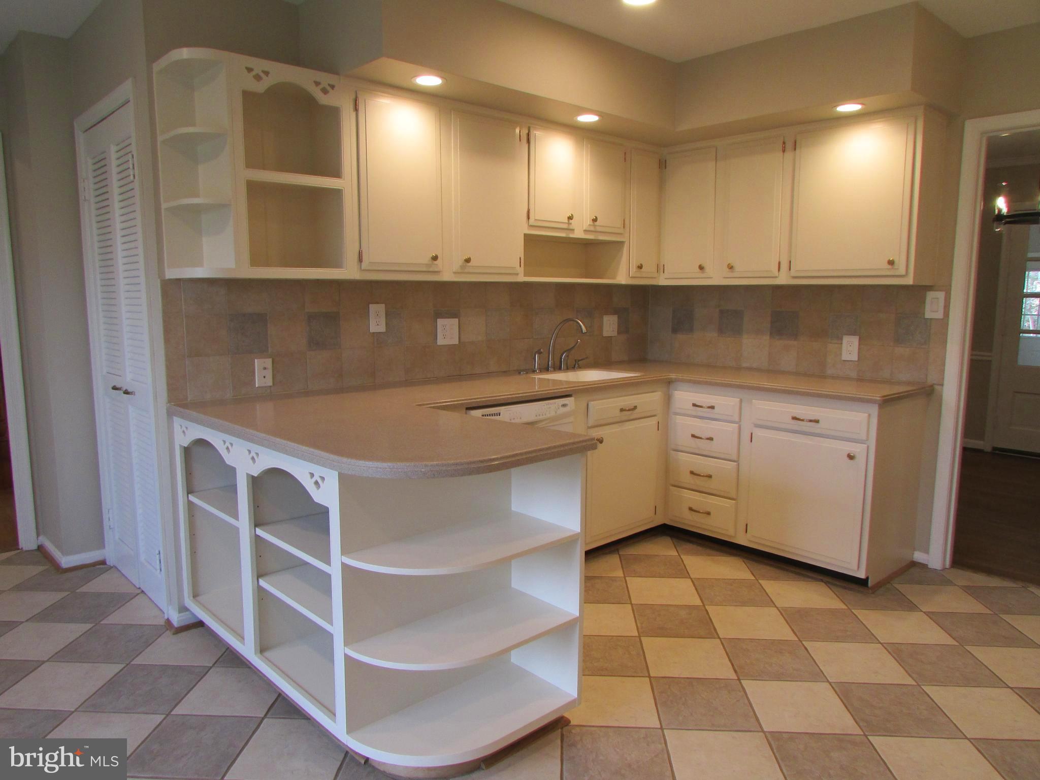 OAKTON - Residential Lease