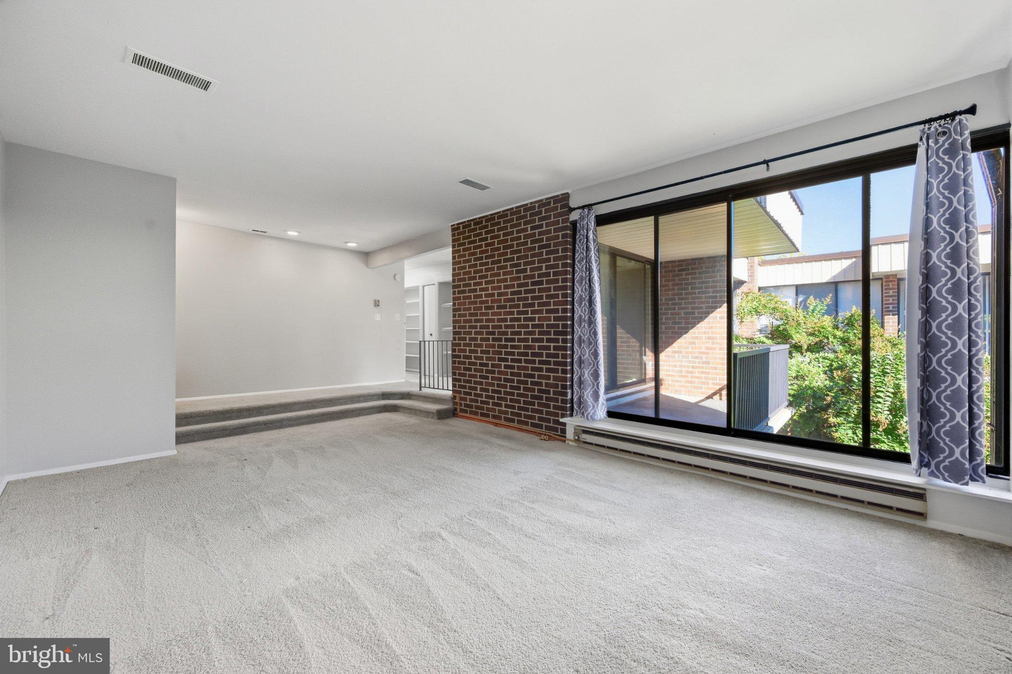 9909 BLUNDON DRIVE 4-301, SILVER SPRING, MD, 20902 9909 BLUNDON DRIVE 4-301