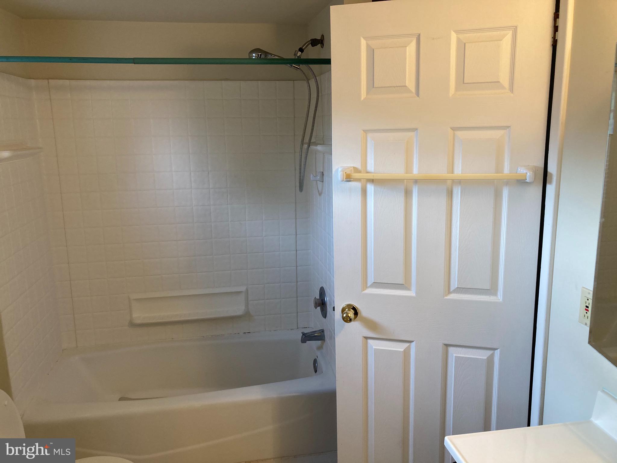HIGHLAND PARK - Residential Lease
