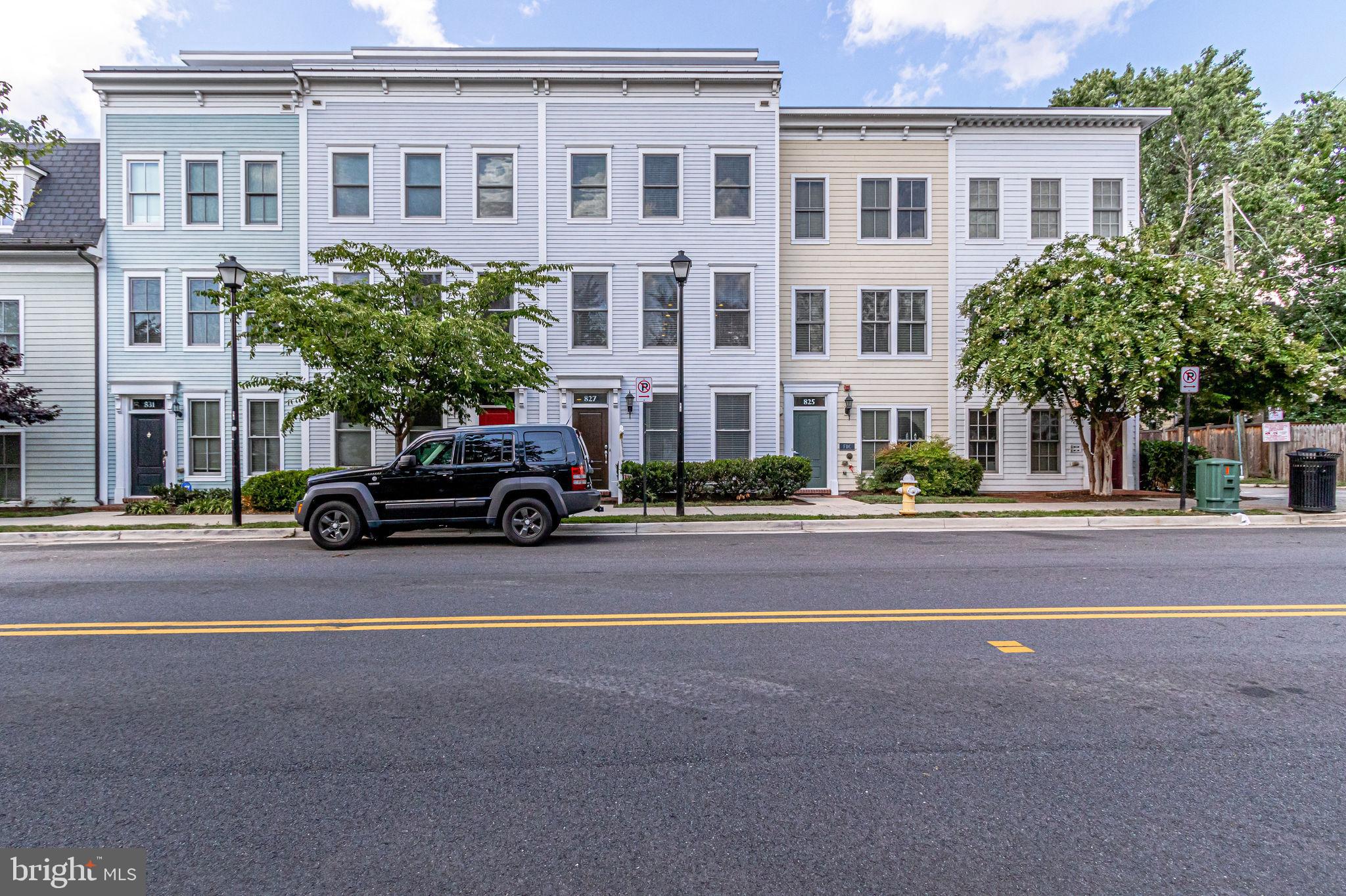 OLD TOWN COMMONS - Residential Lease