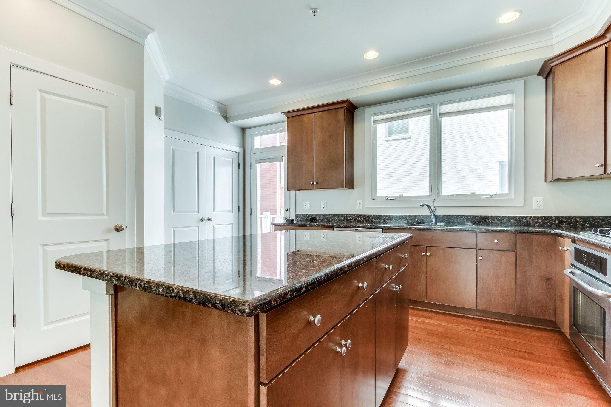 OLD TOWN COMMONS - Residential Lease