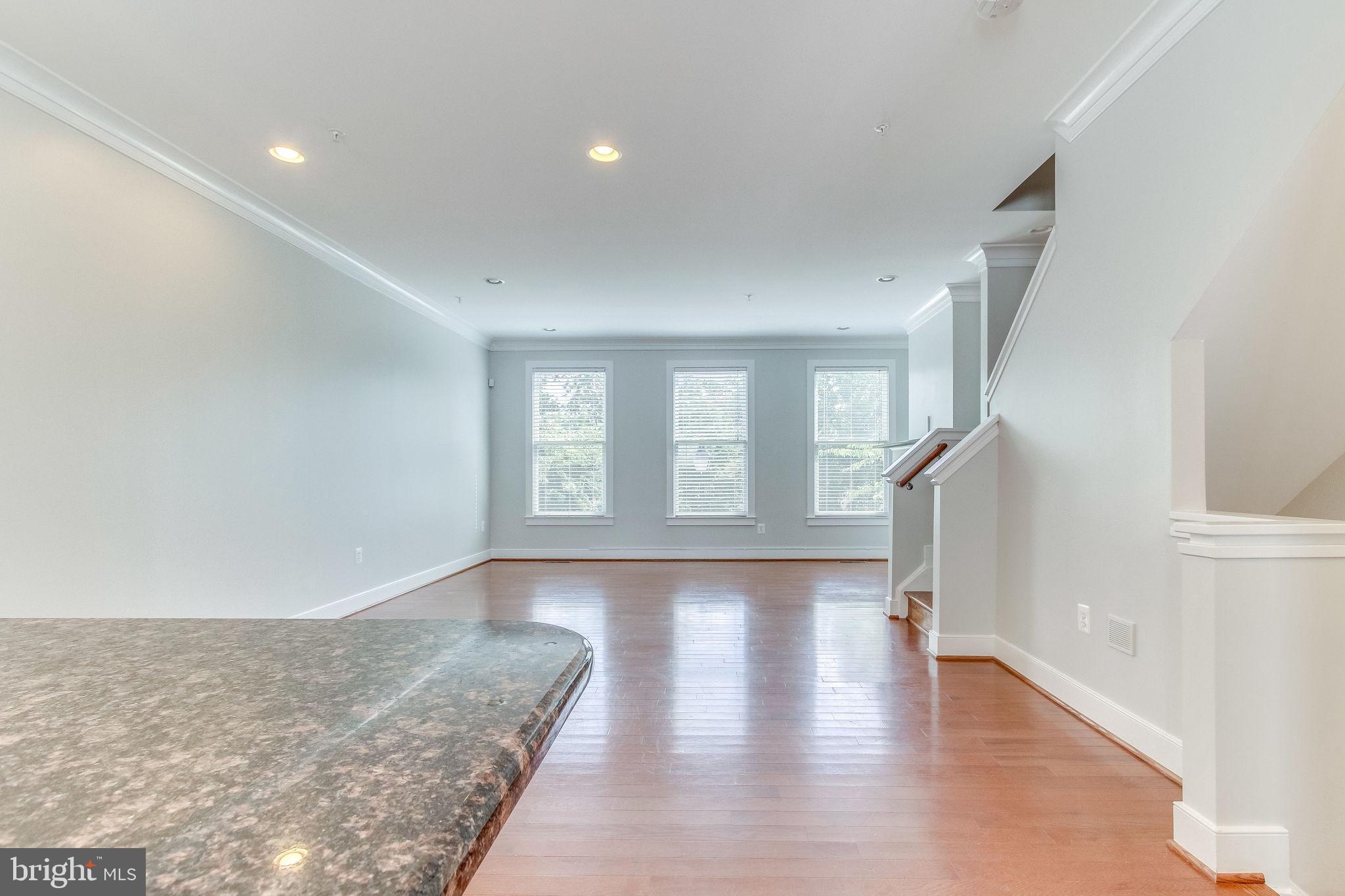 OLD TOWN COMMONS - Residential Lease