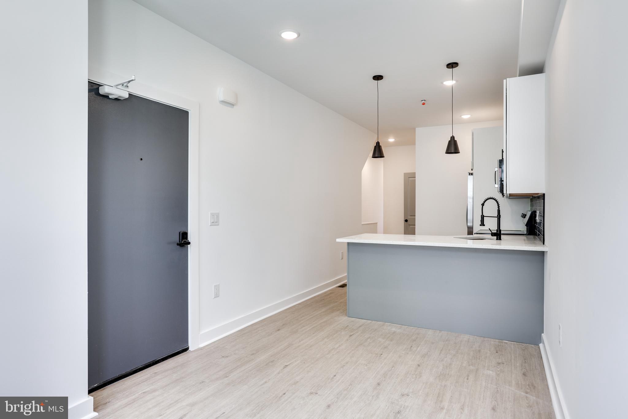 TEMPLE UNIVERSITY - Residential Lease