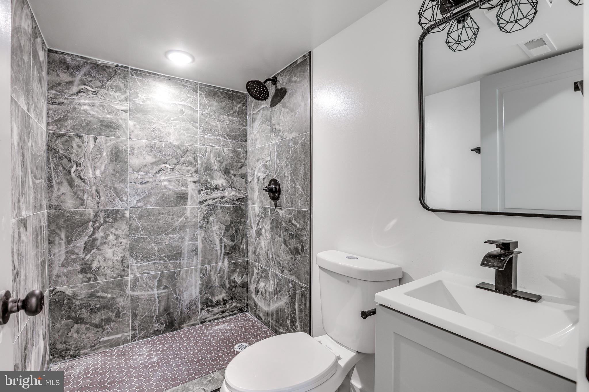 TEMPLE UNIVERSITY - Residential Lease