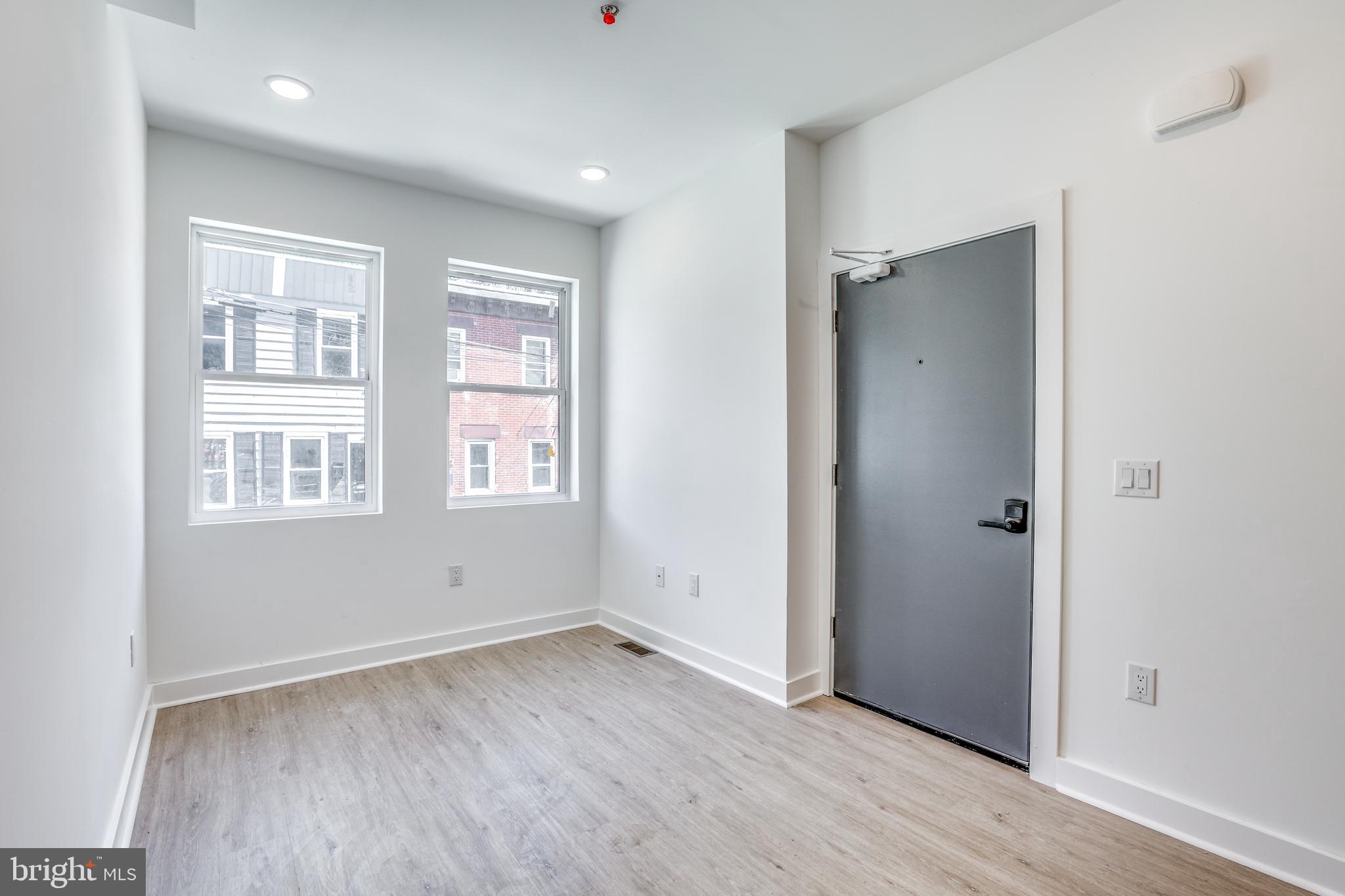 TEMPLE UNIVERSITY - Residential Lease