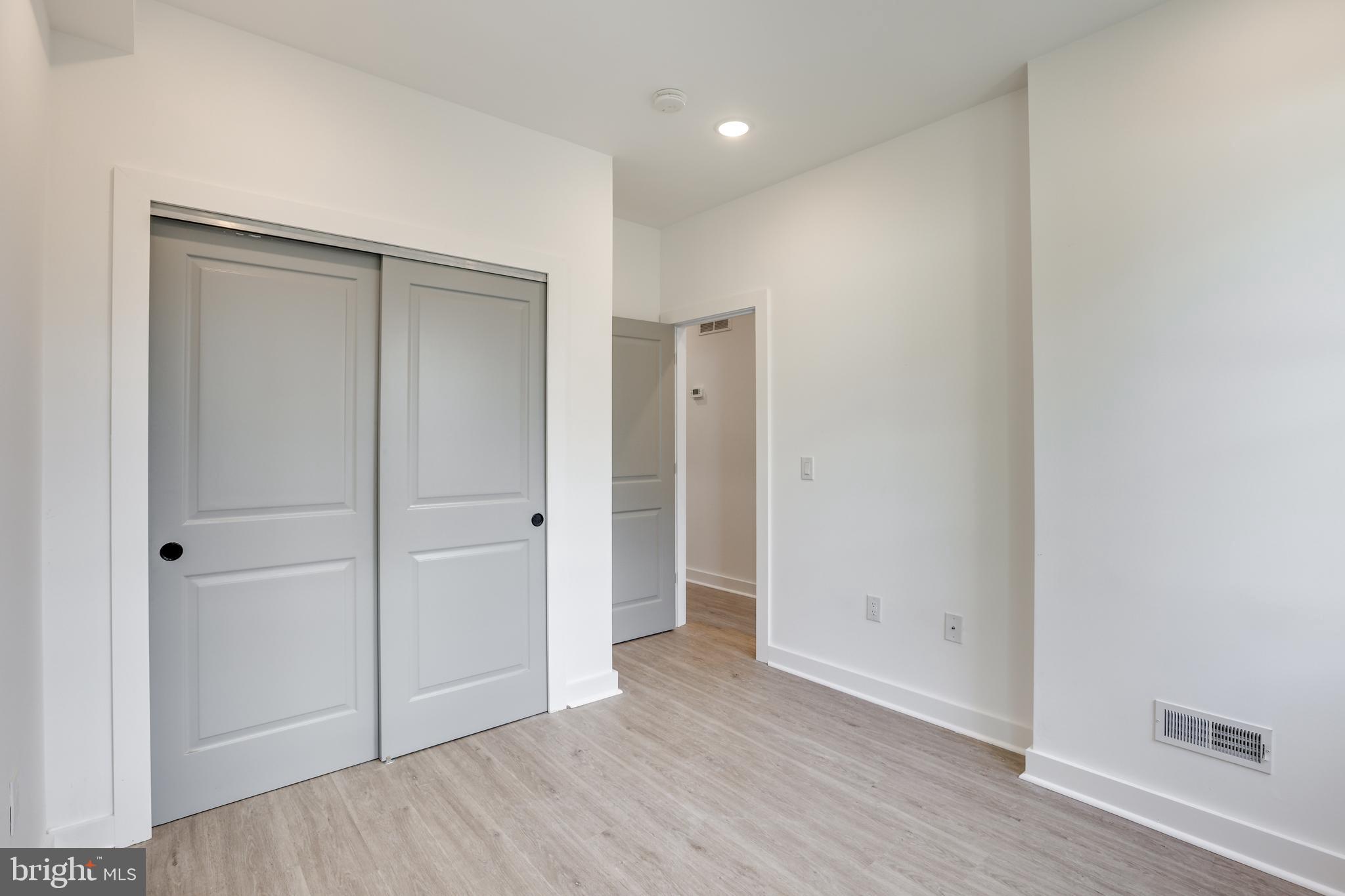 TEMPLE UNIVERSITY - Residential Lease