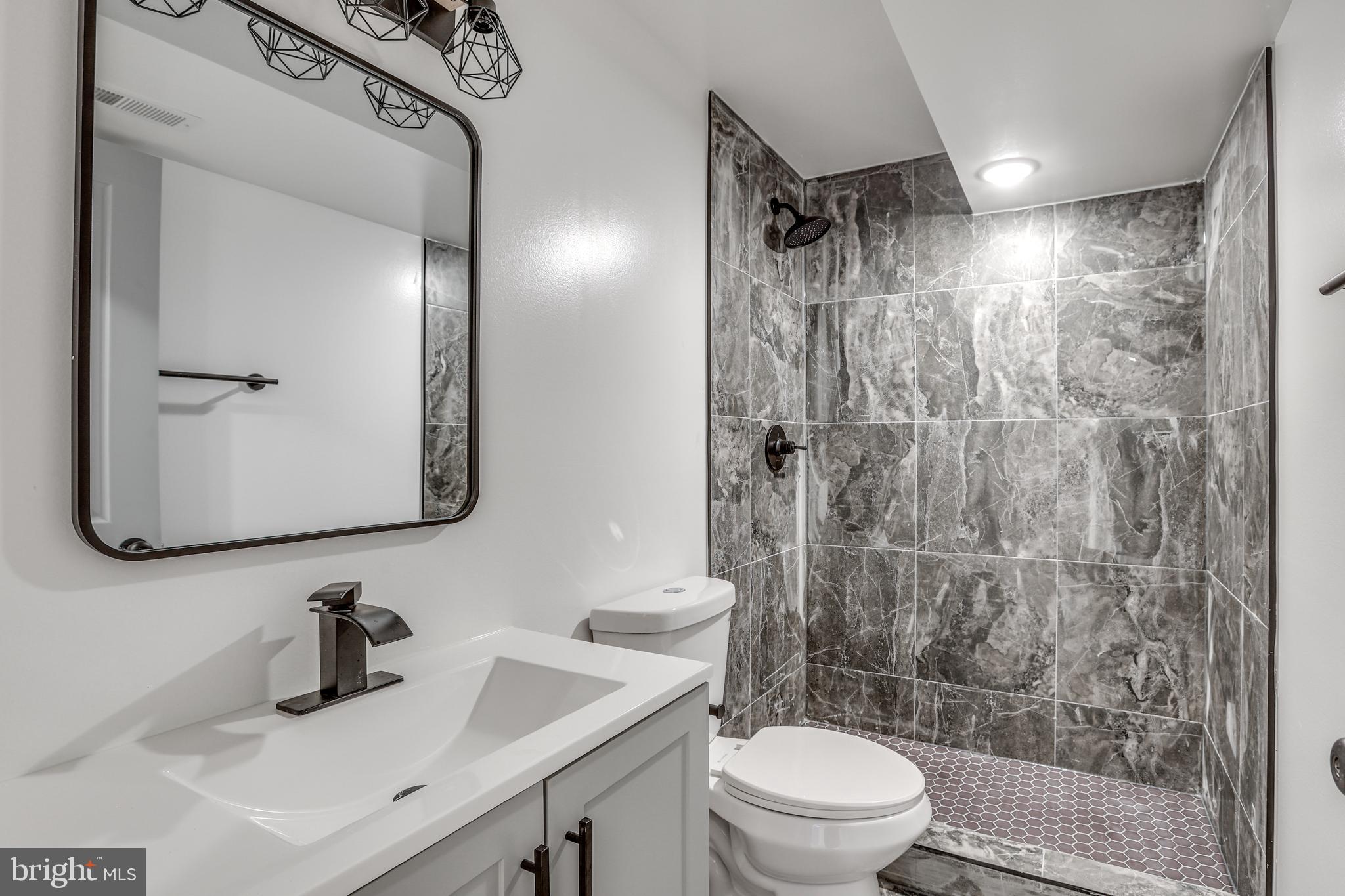 TEMPLE UNIVERSITY - Residential Lease