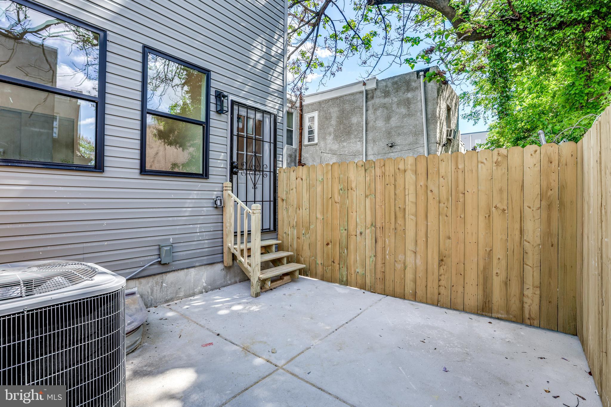 TEMPLE UNIVERSITY - Residential Lease