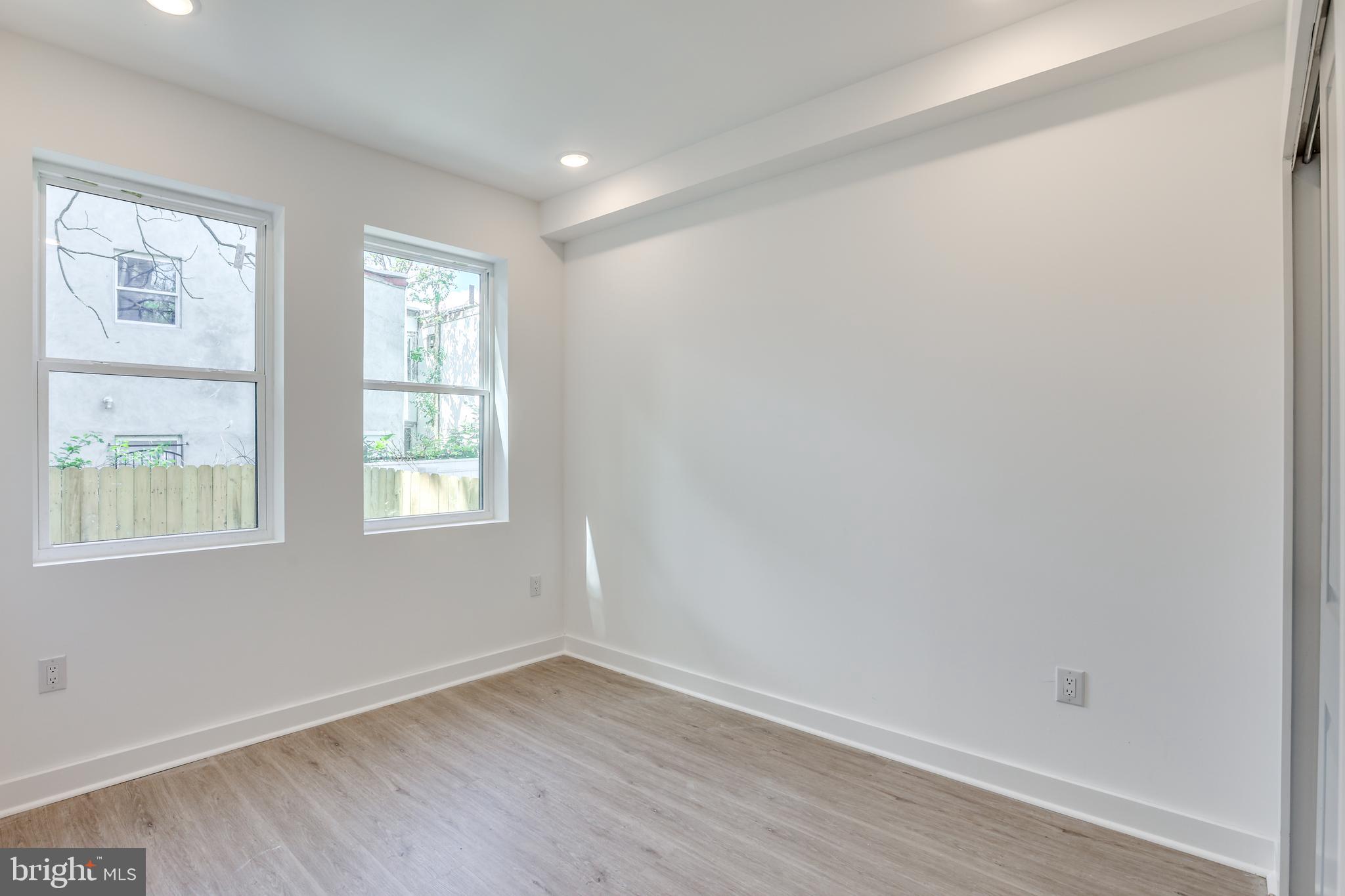 TEMPLE UNIVERSITY - Residential Lease