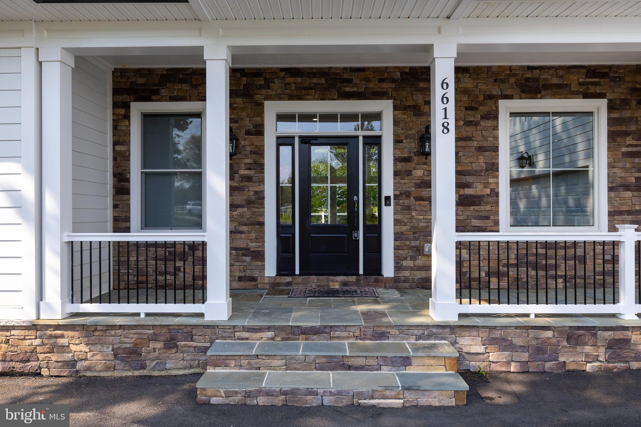 SUMMERVIEW POINT - Residential