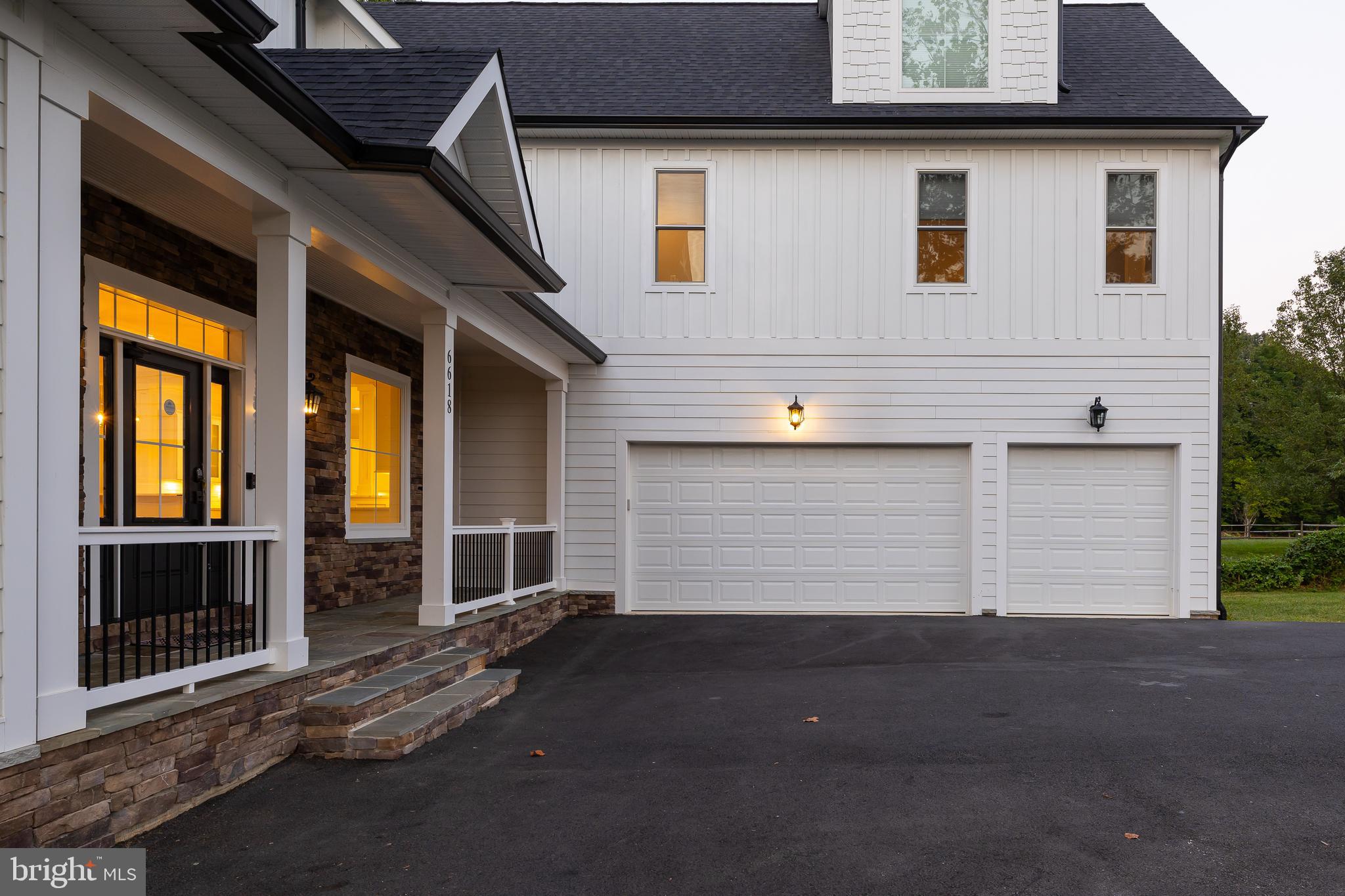 SUMMERVIEW POINT - Residential